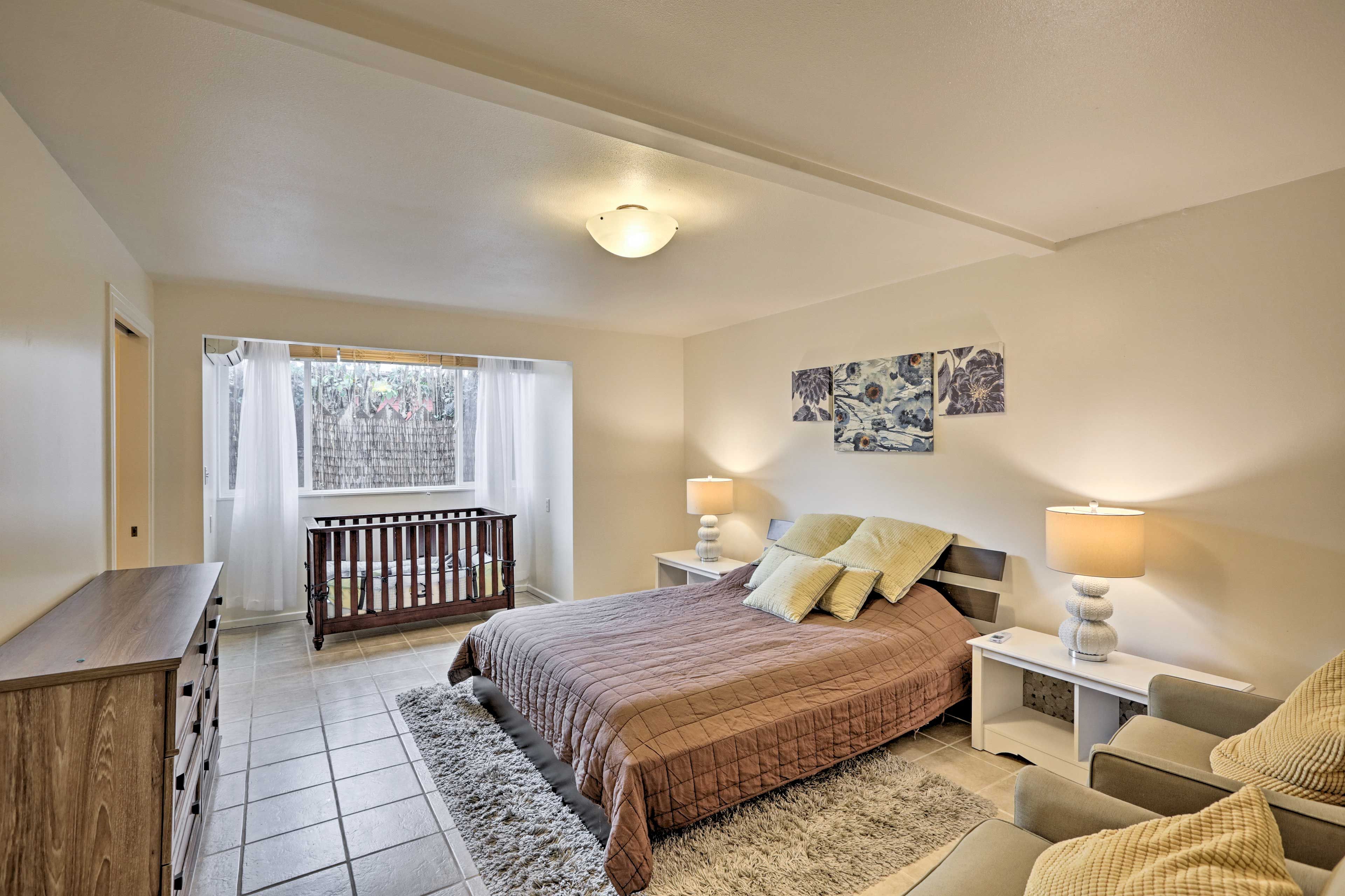 Bedroom 1 | Queen Bed | Crib | Linens Provided
