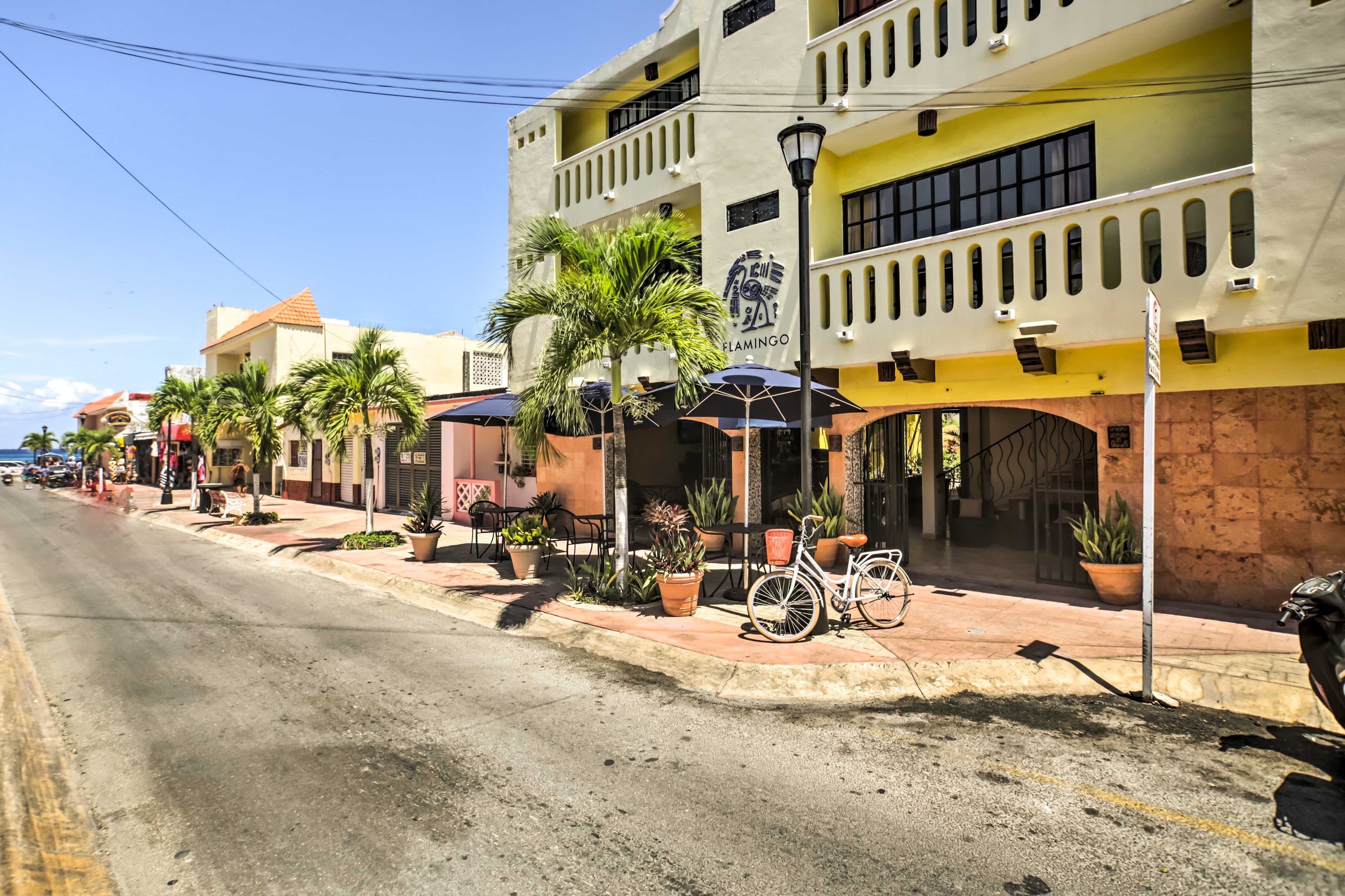 The Flamingo | Exterior Space | 1,000 Sq Ft Unit