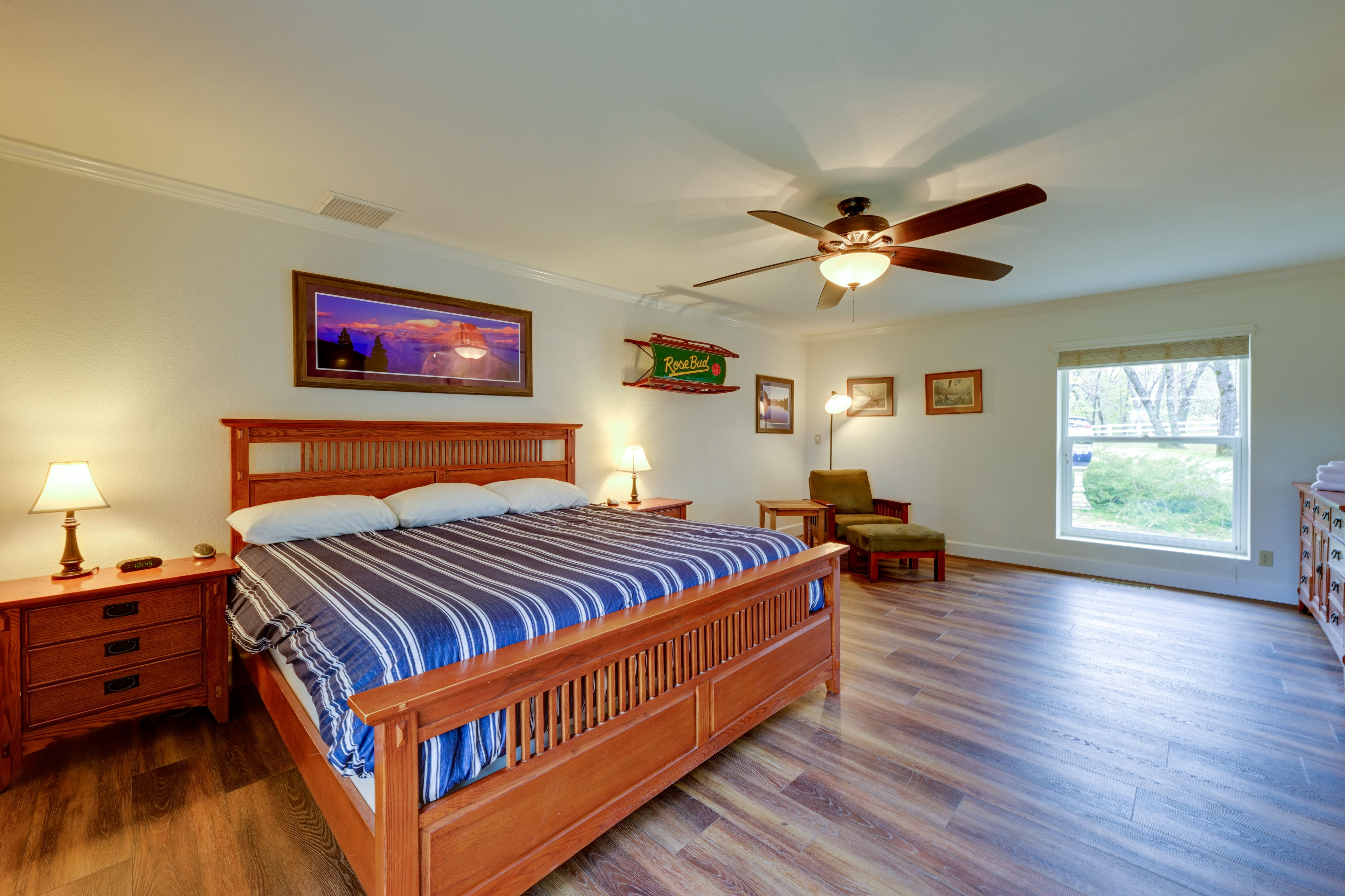 Bedroom 1 | King Bed | Linens Provided | En-Suite Bathroom