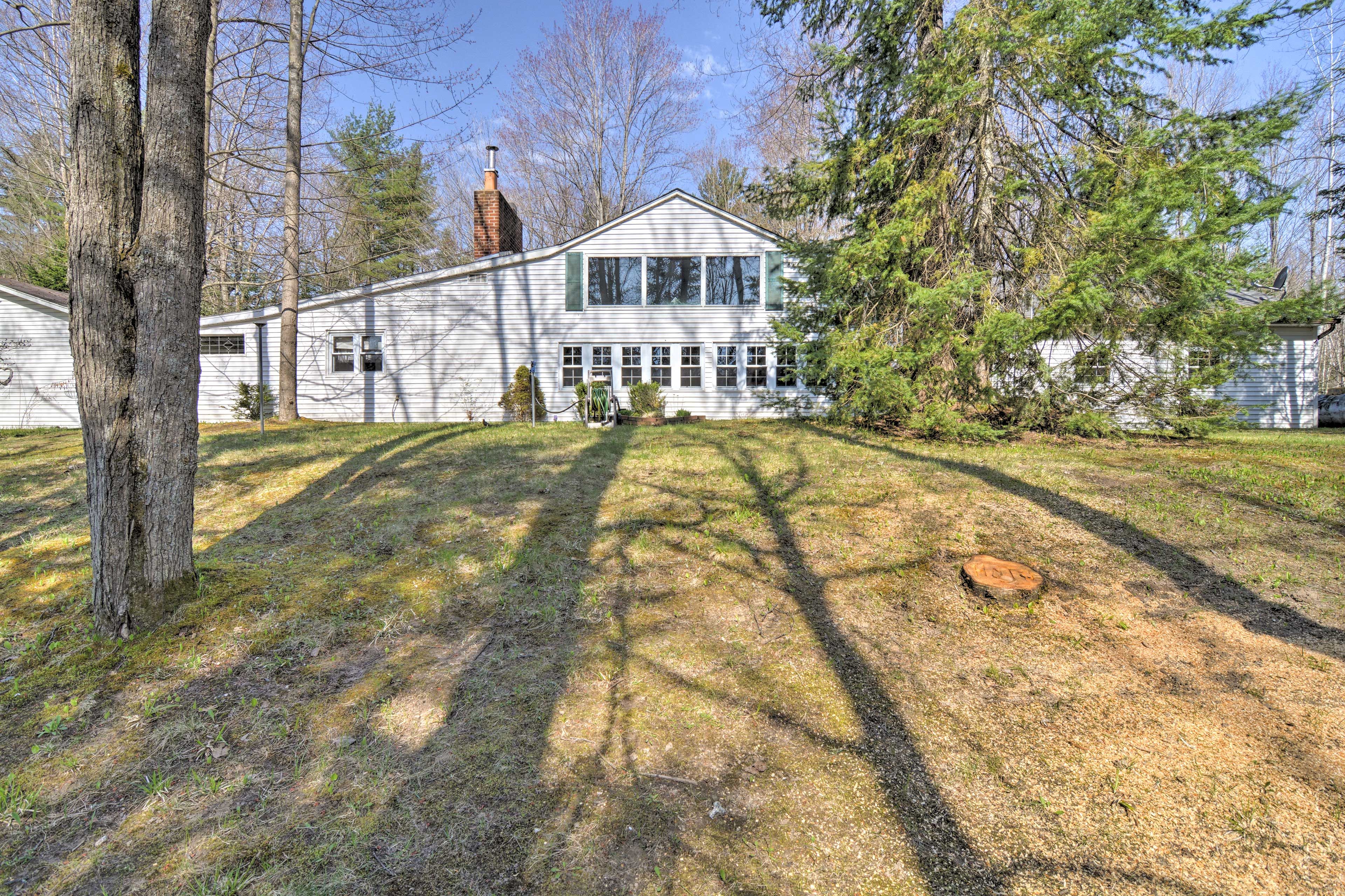 Welcome to your riverfront home-away-from-home!
