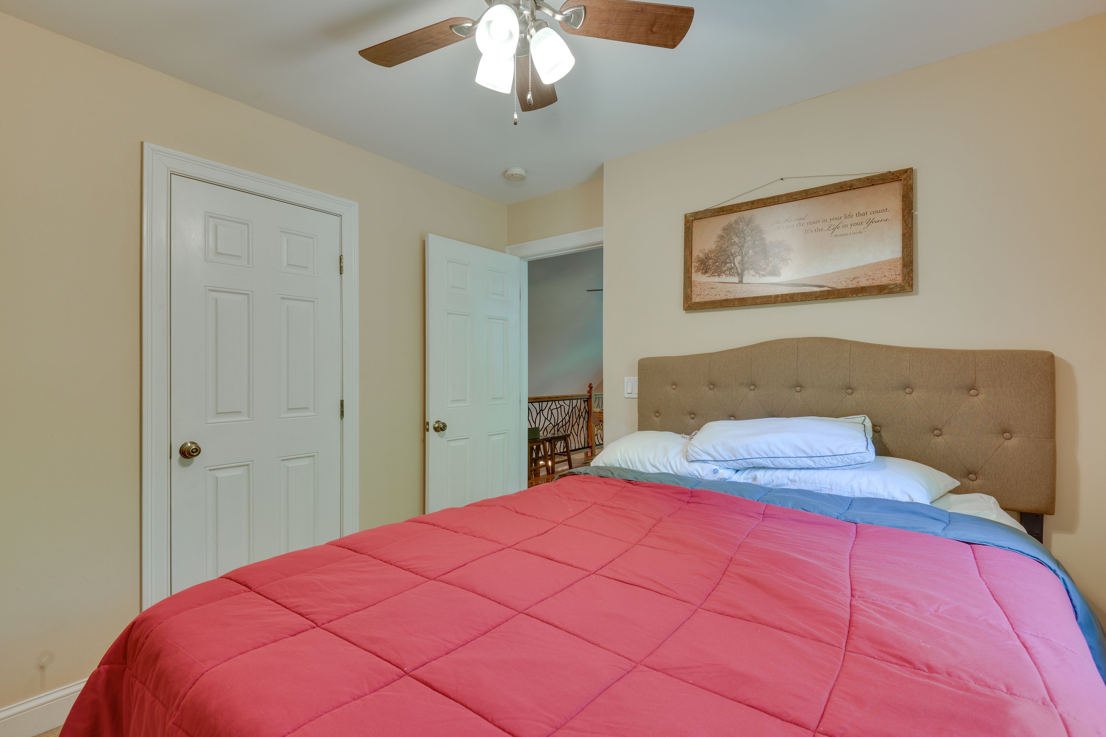 Bedroom 2 | Queen Bed