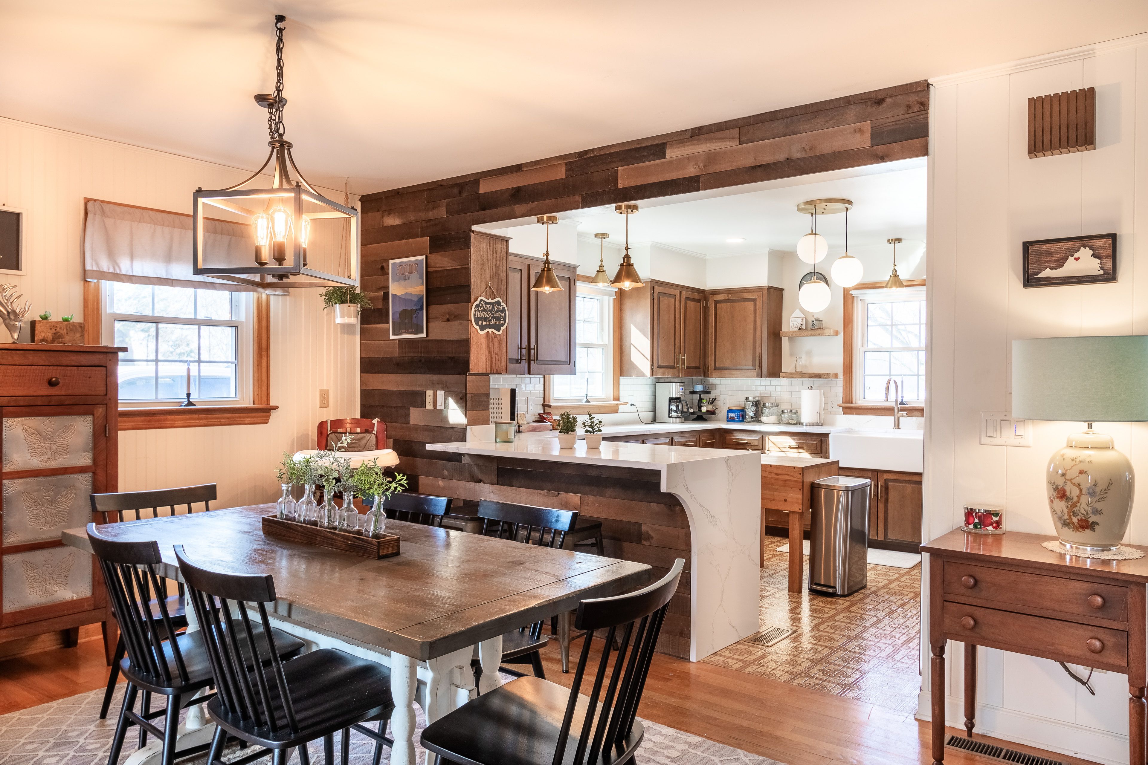 Dining Area | Dishware & Flatware Provided