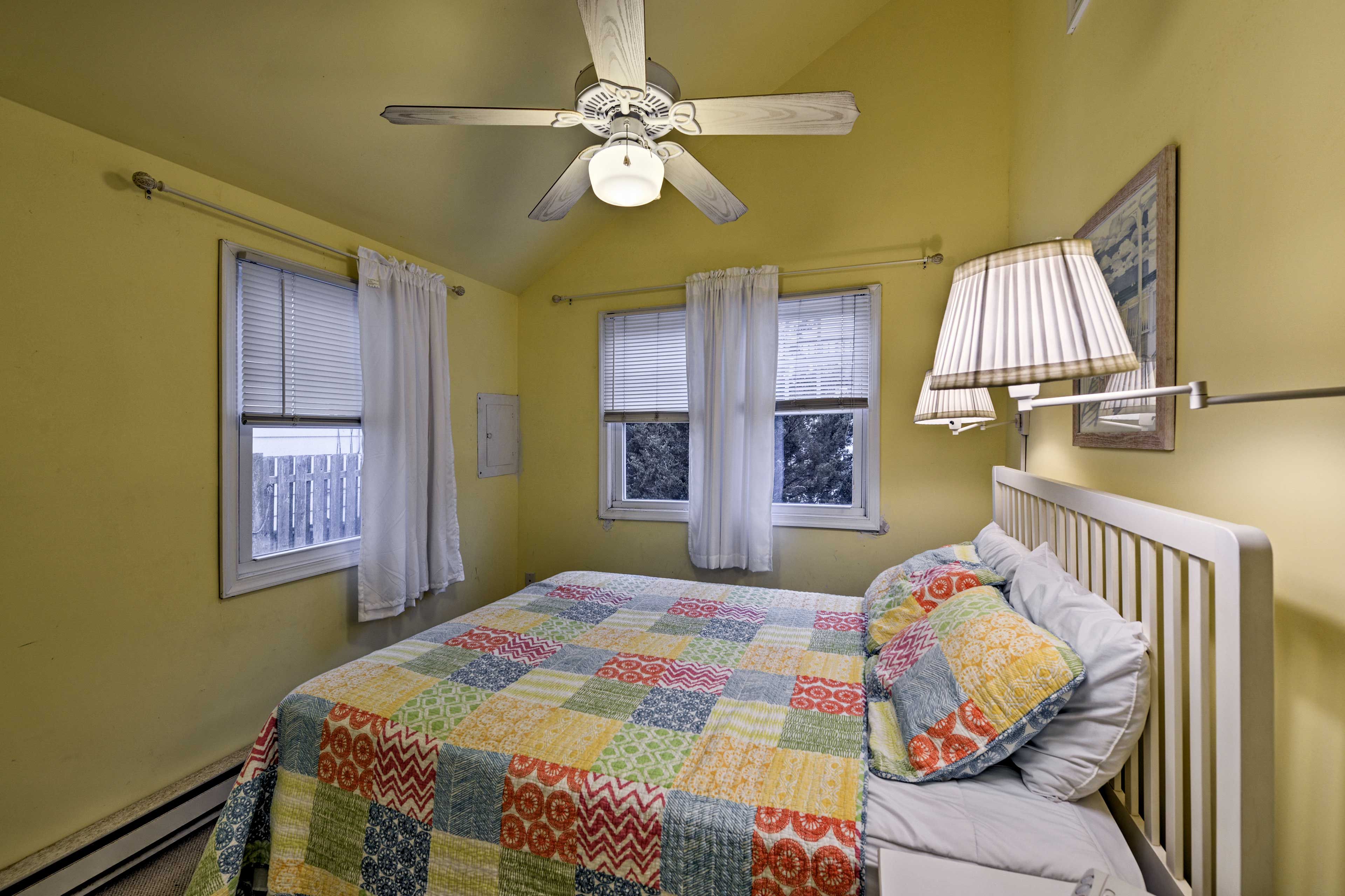 Keep things cool with the ceiling fan!