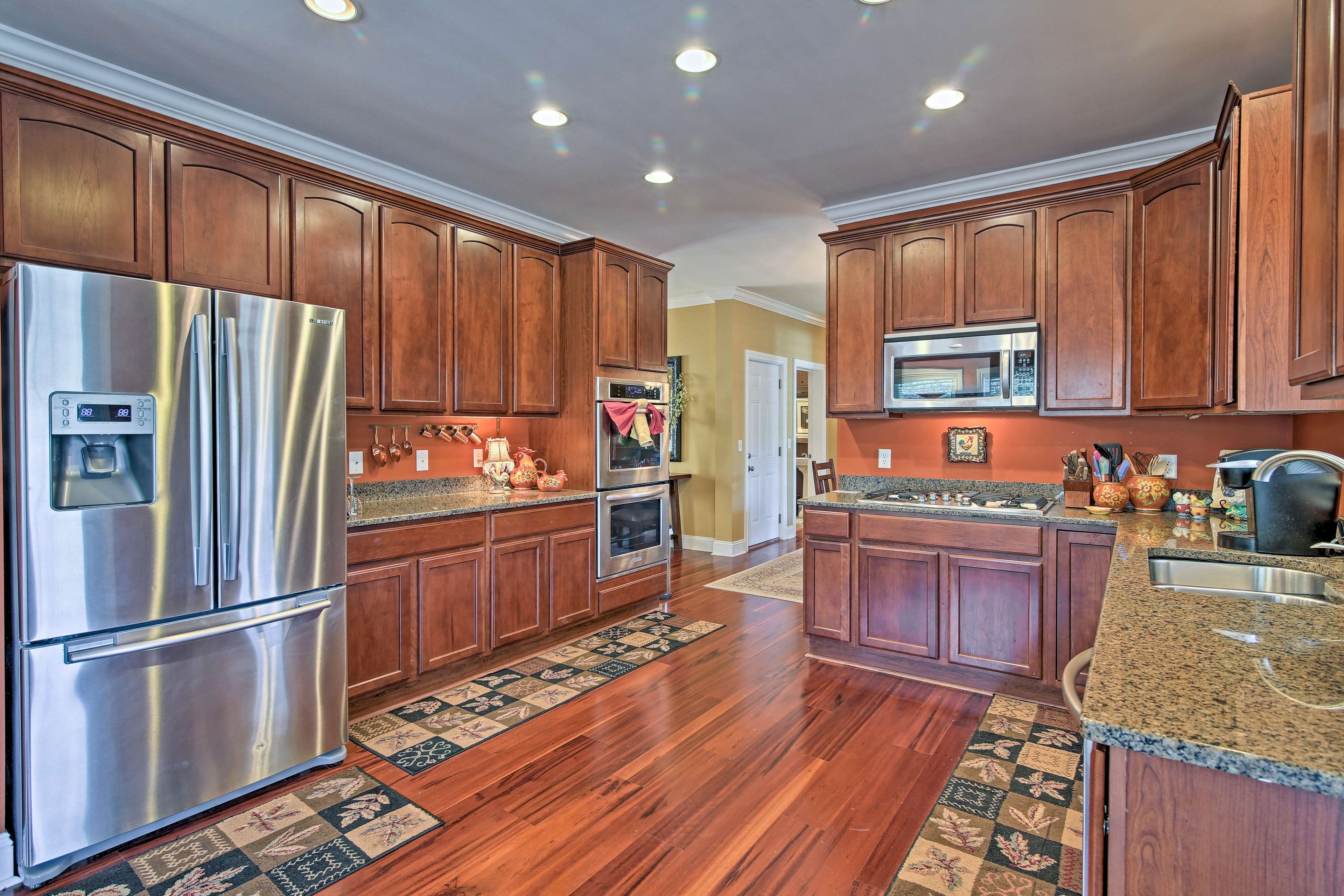 There's plenty of space for meal prep collaboration.