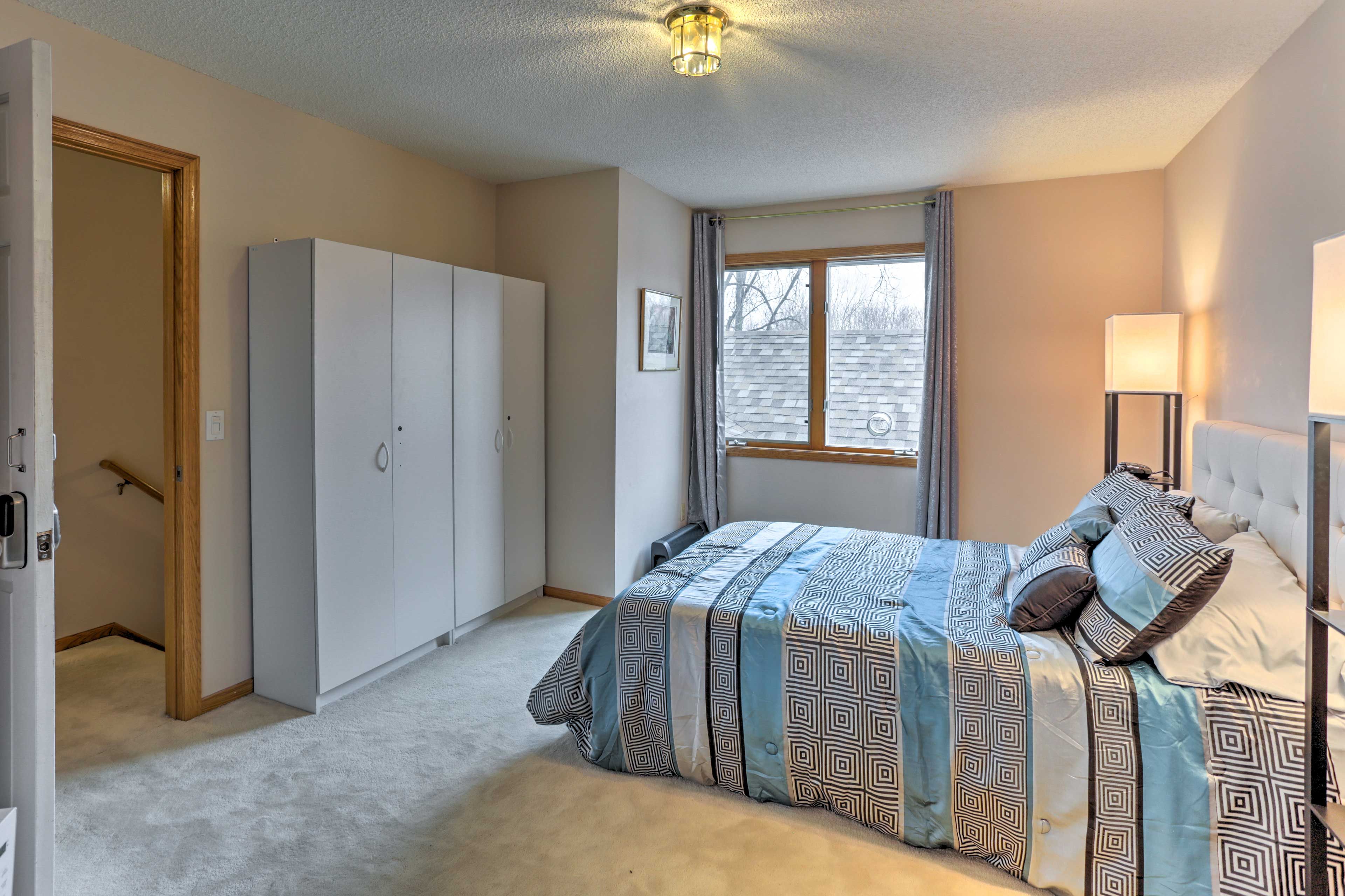 Bedroom 3 | 2nd Floor | Queen Bed