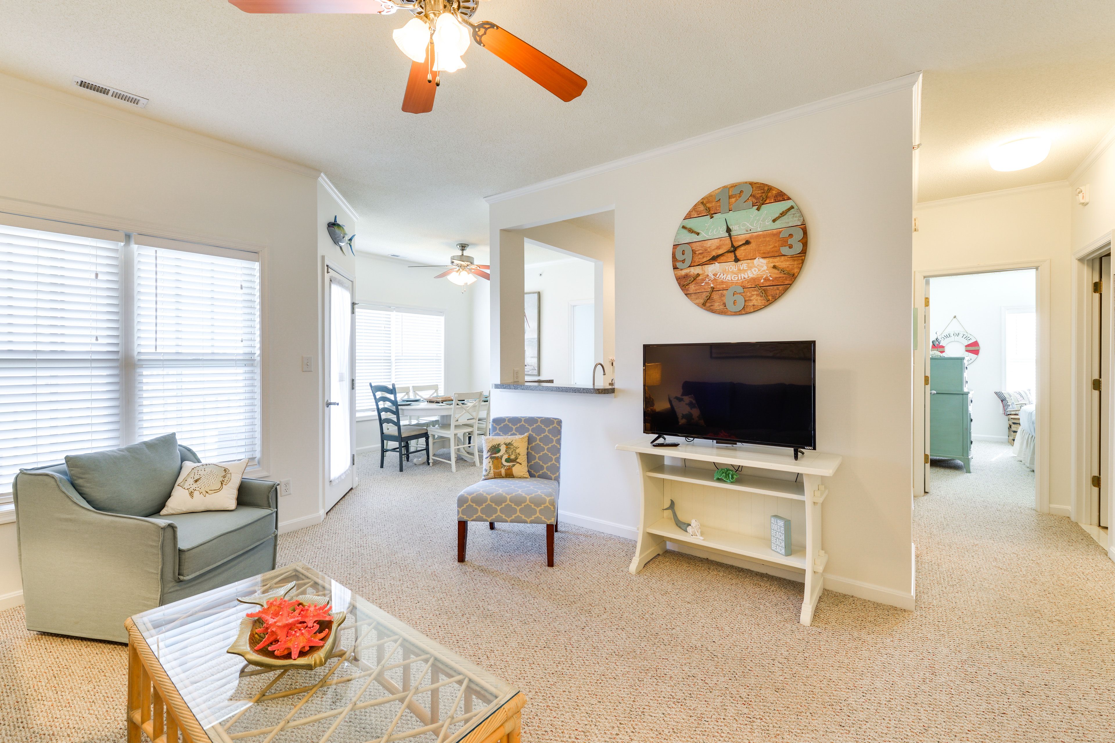 Living Room | Queen Sleeper Sofa