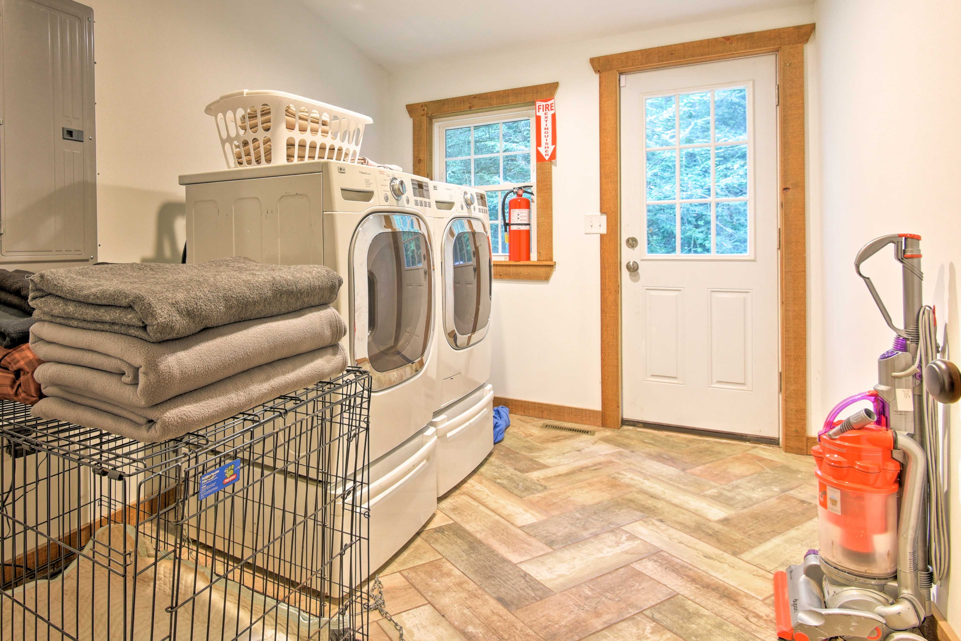 The home features in-unit laundry machines.