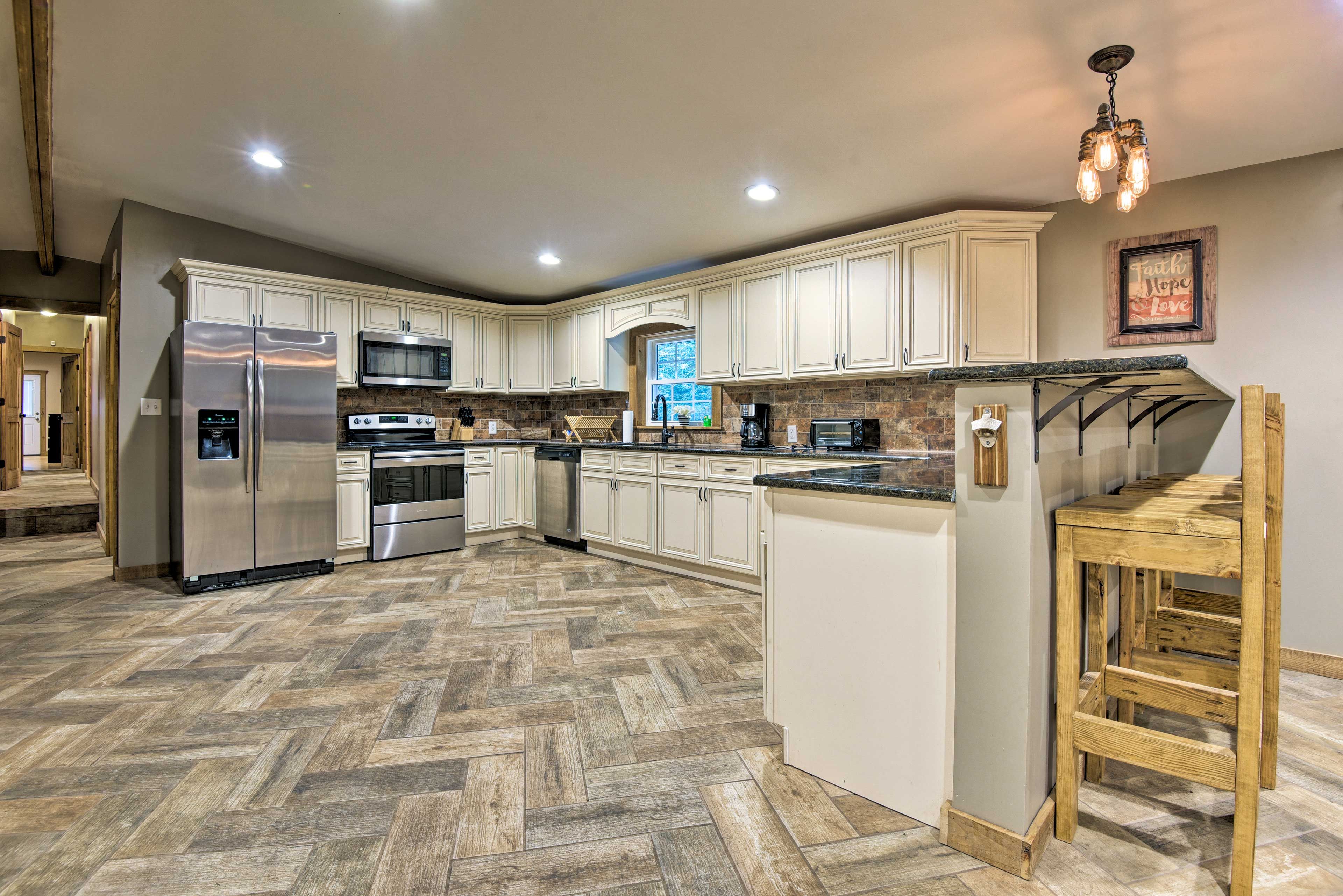 Enjoy quick meals at the breakfast bar.