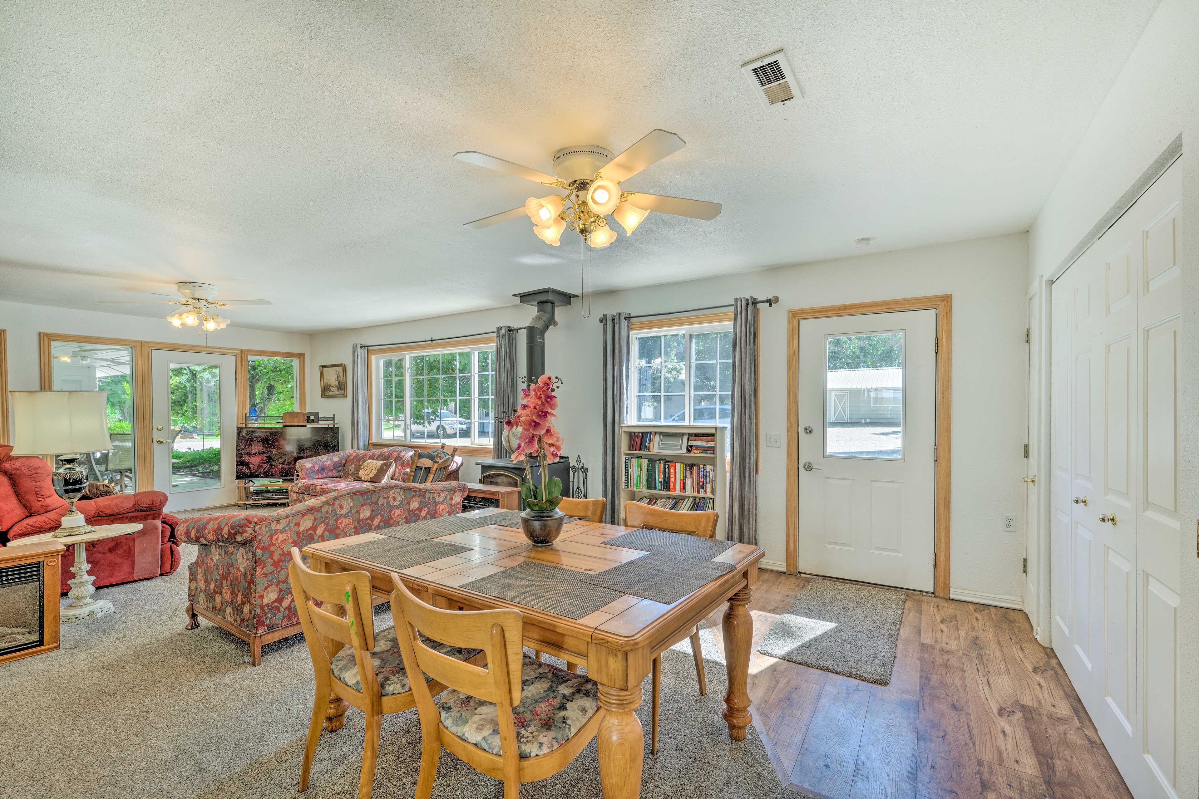 Dining Area | Fully Equipped Kitchen