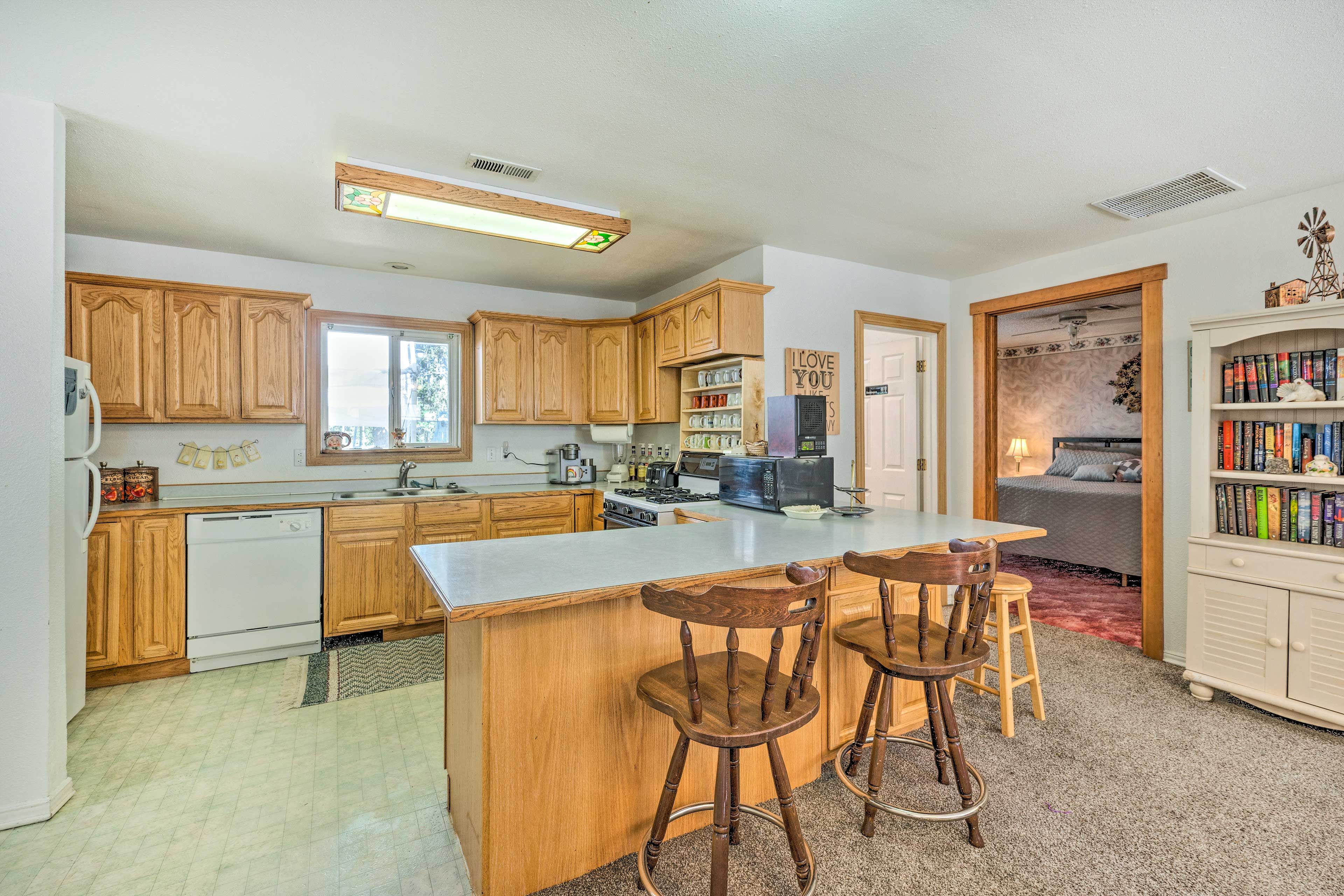 Kitchen | Cooking Basics | Coffee Maker | Toaster