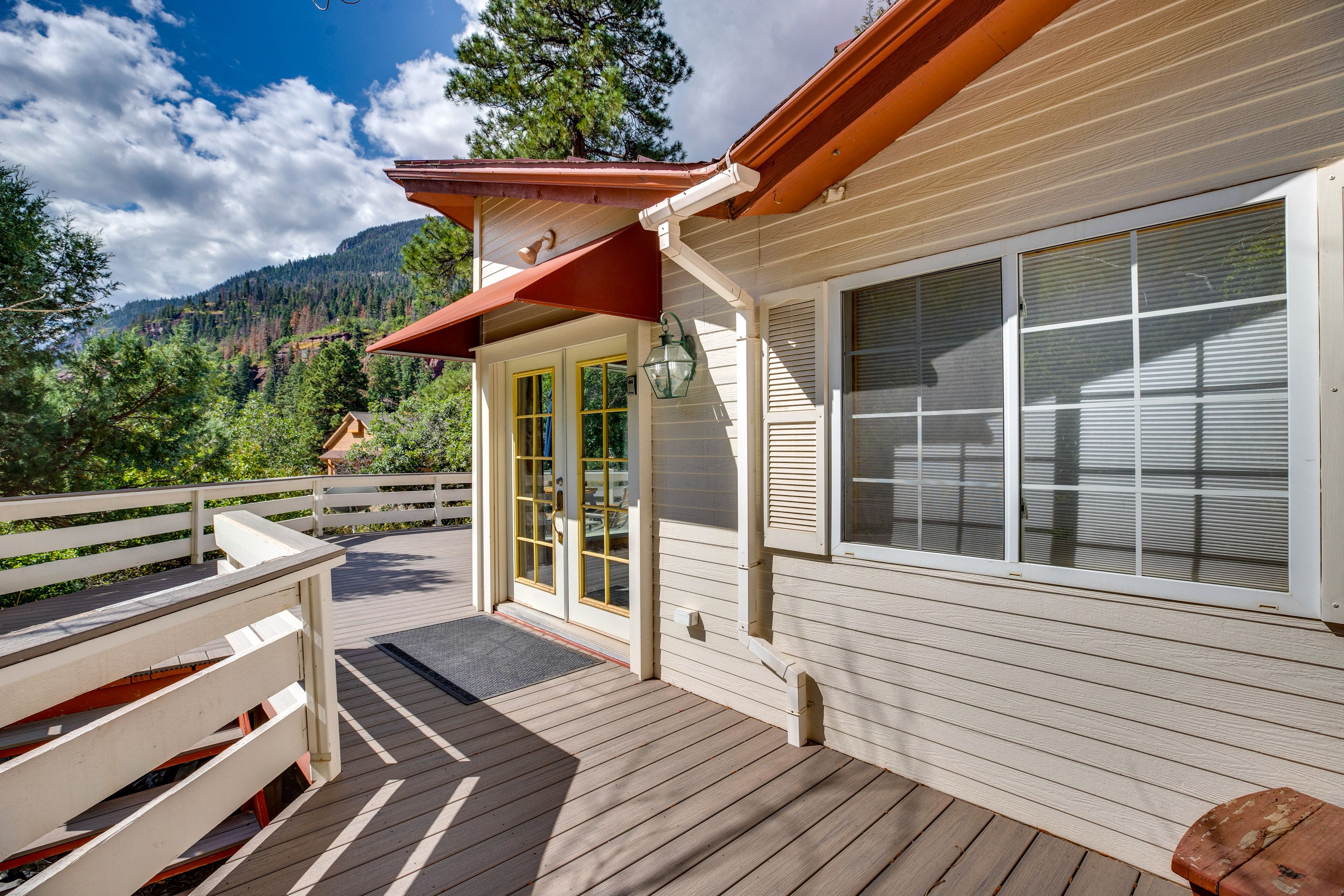 Deck | Mountain View | Dining Area | Electric Grill