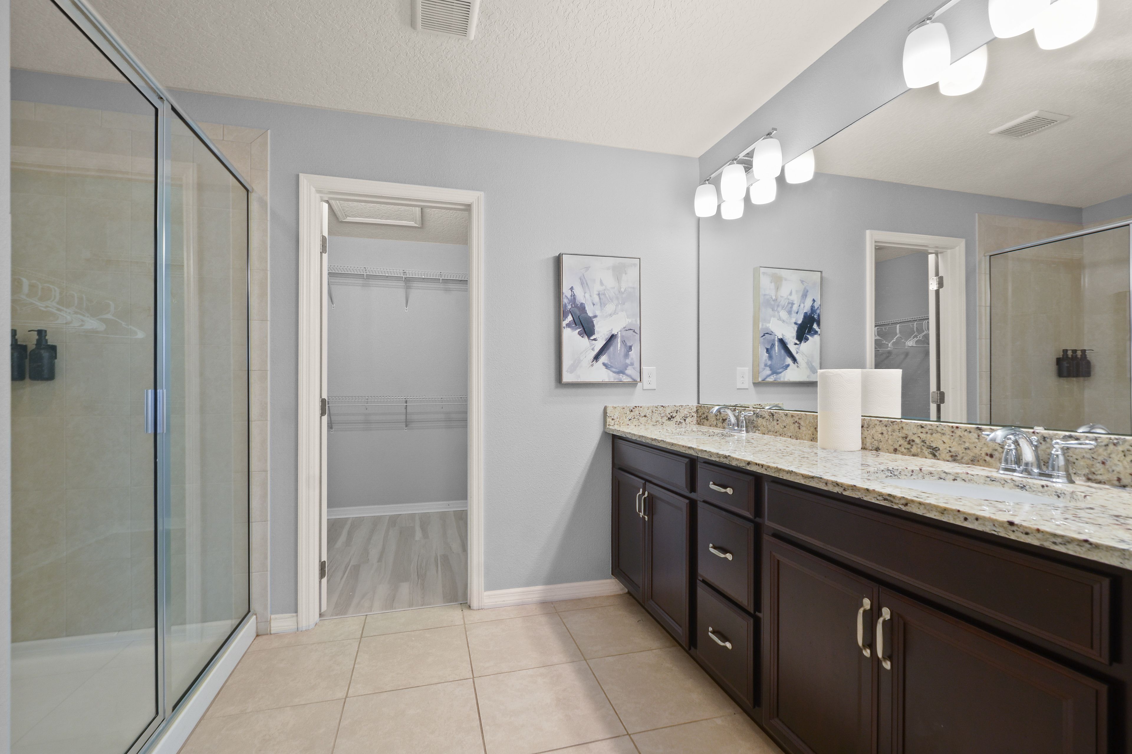 Full Bath | 2nd Floor