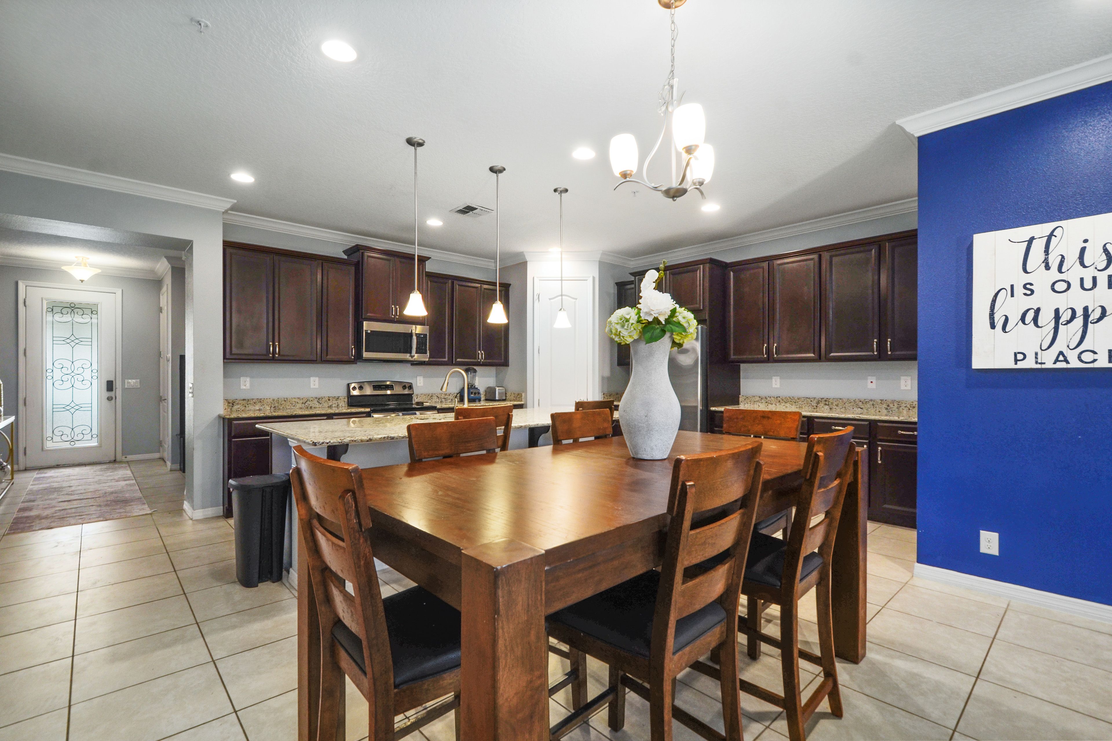Kitchen | Dining Area