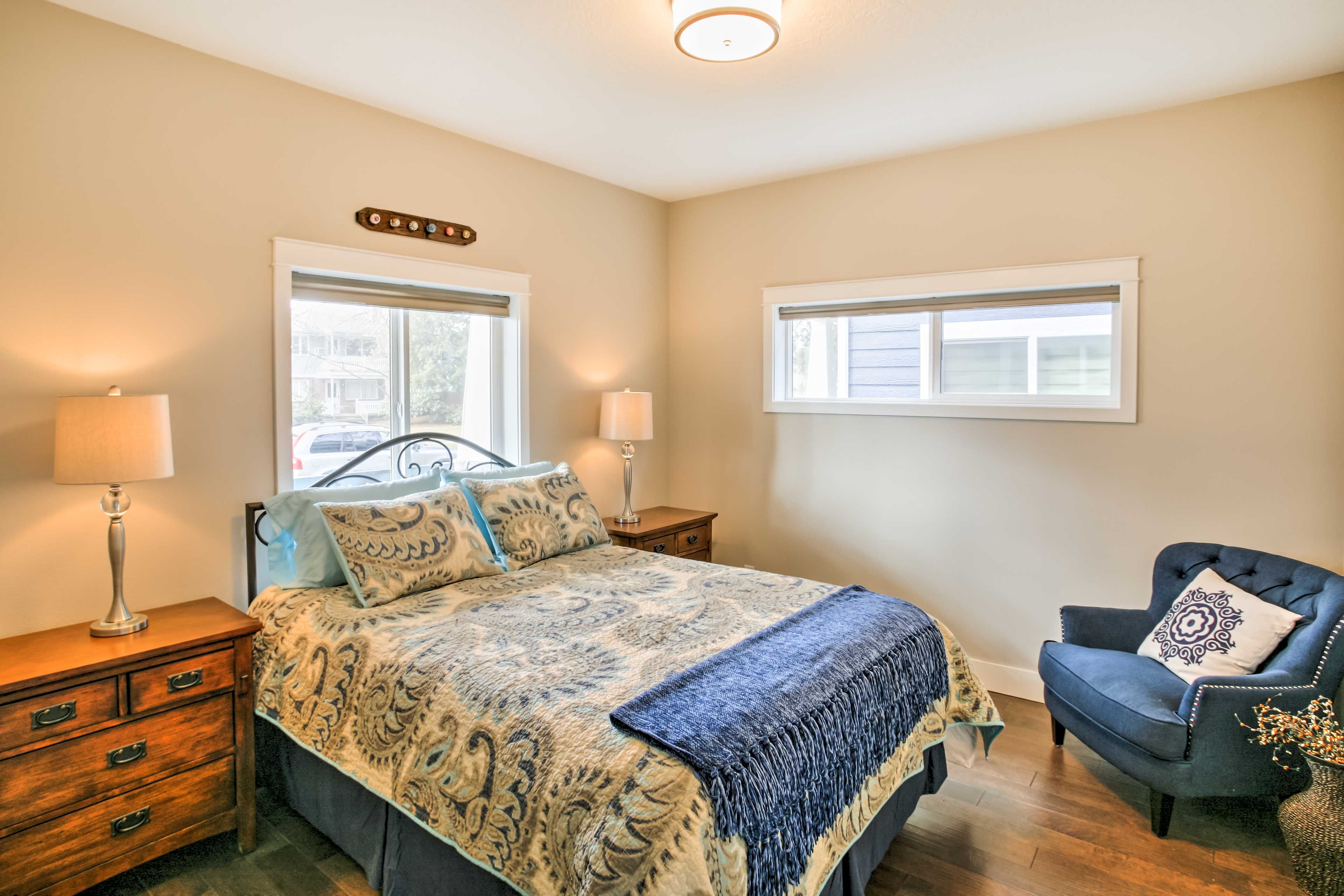 Bedroom 4 | Queen Bed | 1st Floor