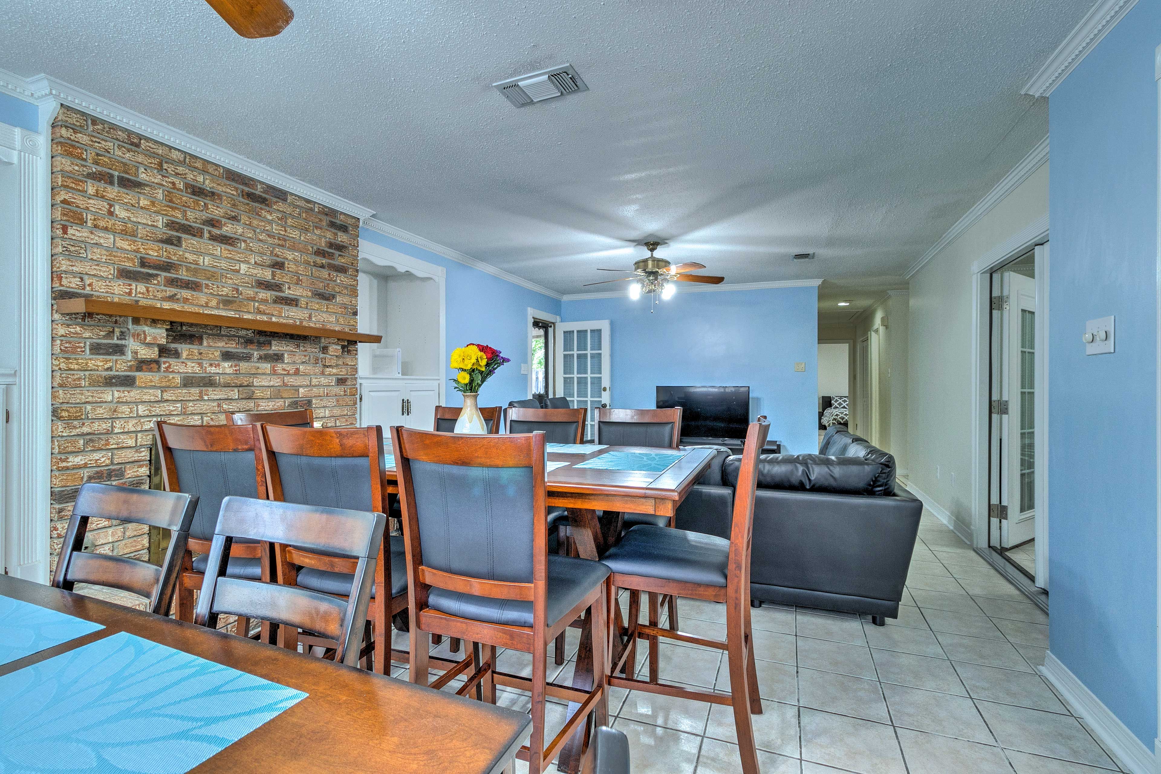Board games and puzzles can be enjoyed around the 2 dining tables.