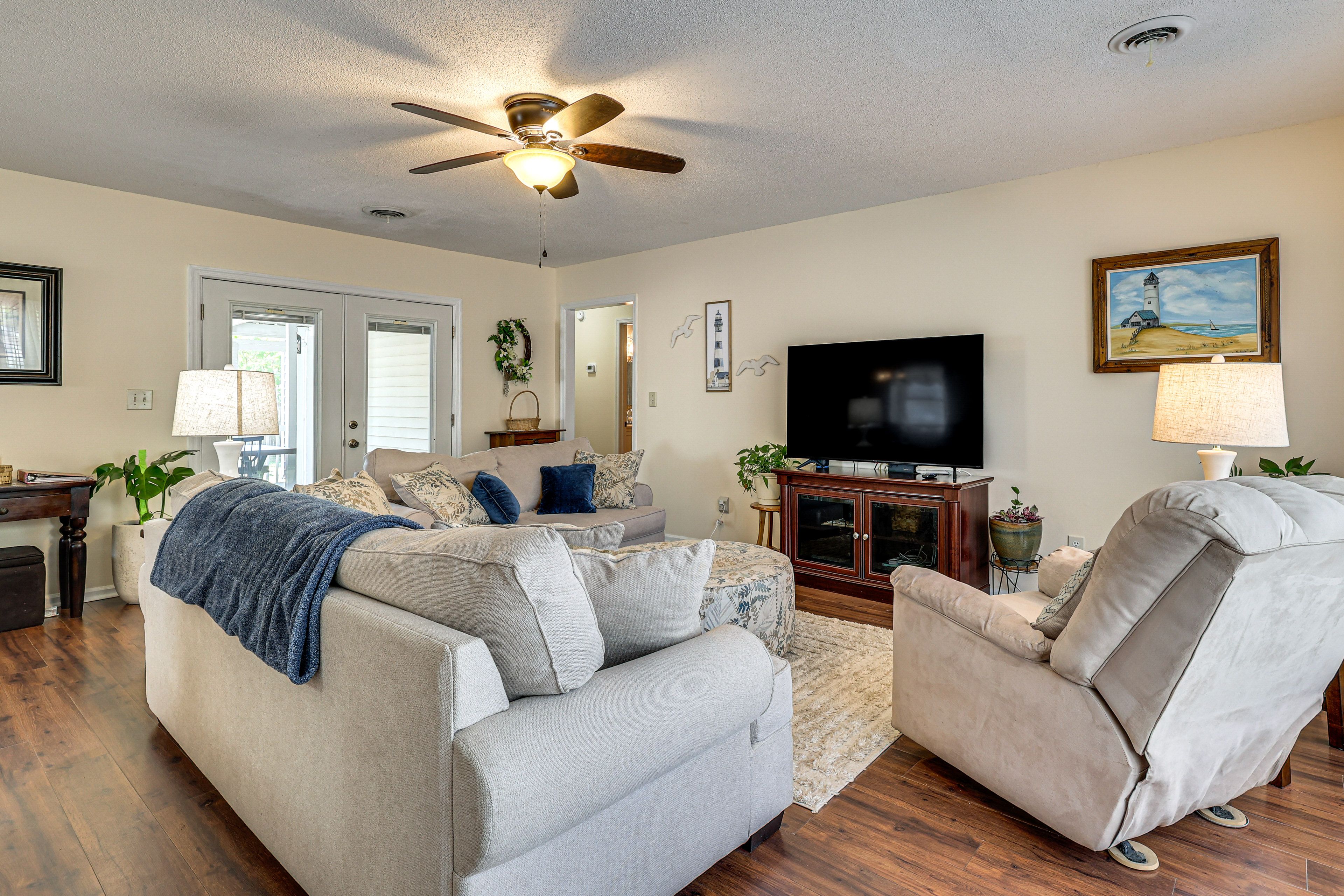 Living Room | Central A/C & Heating | Video Library