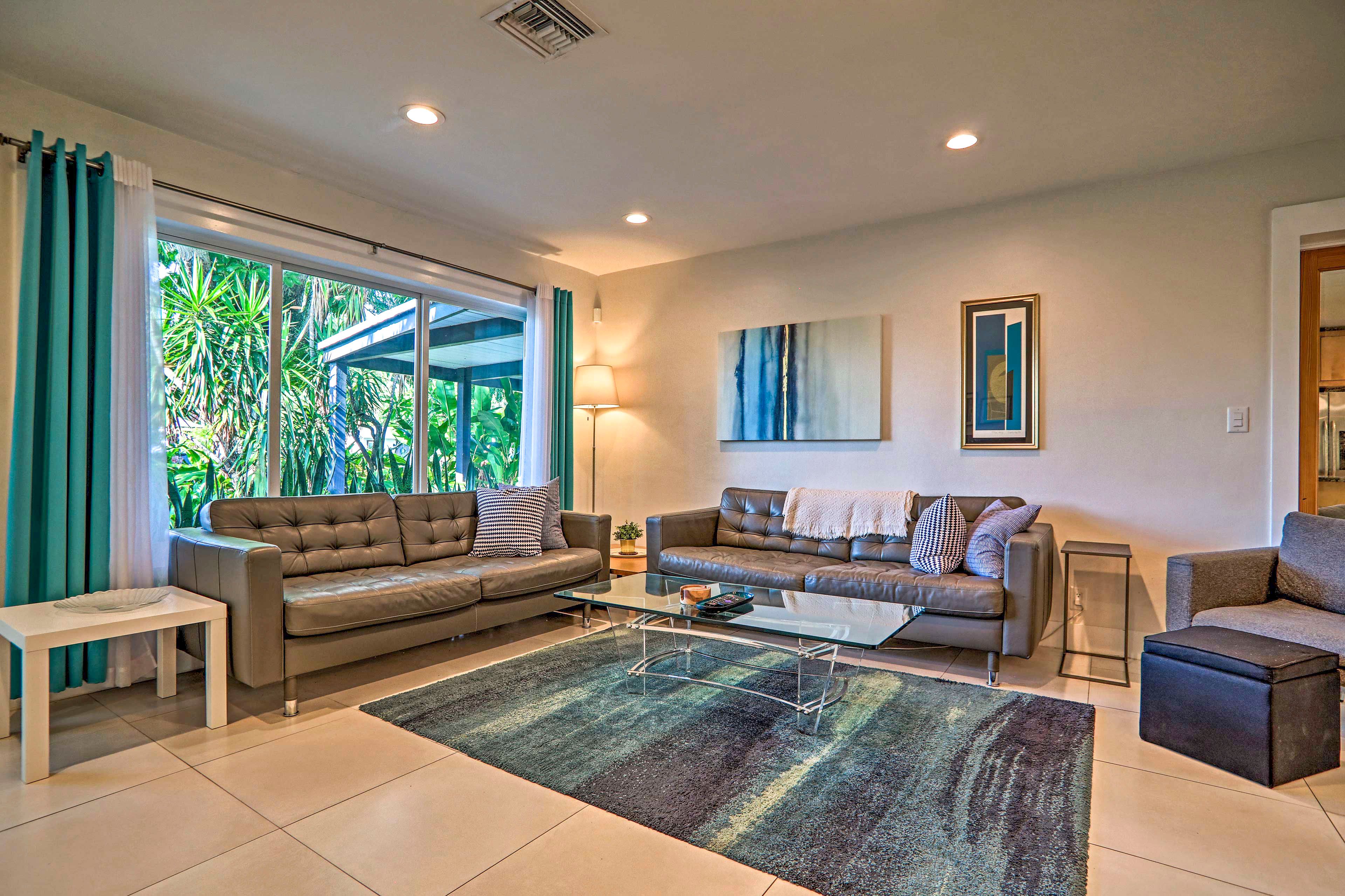 Unwind with favorite shows on the flat-screen Smart TV.