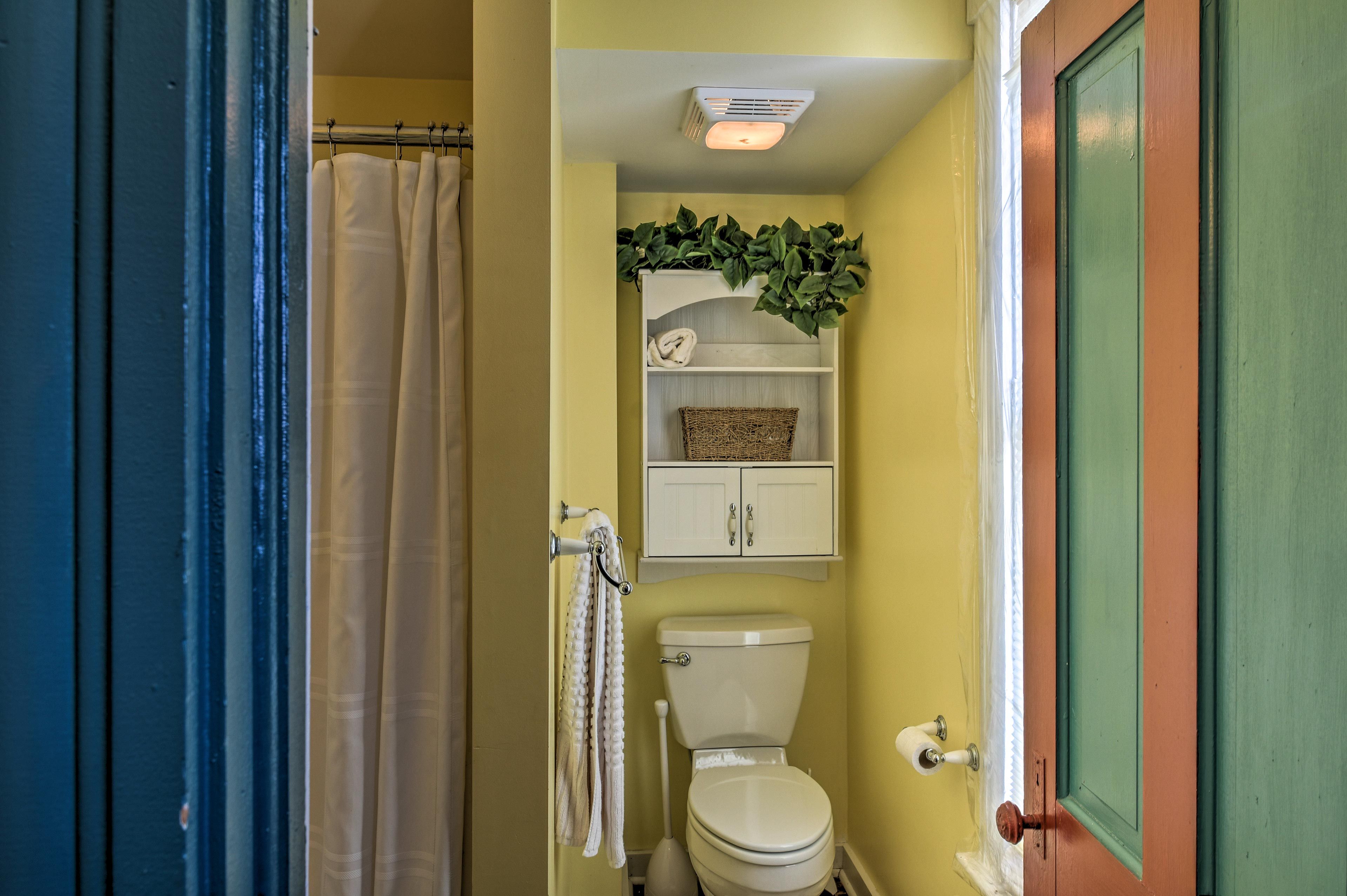 Full Bathroom
