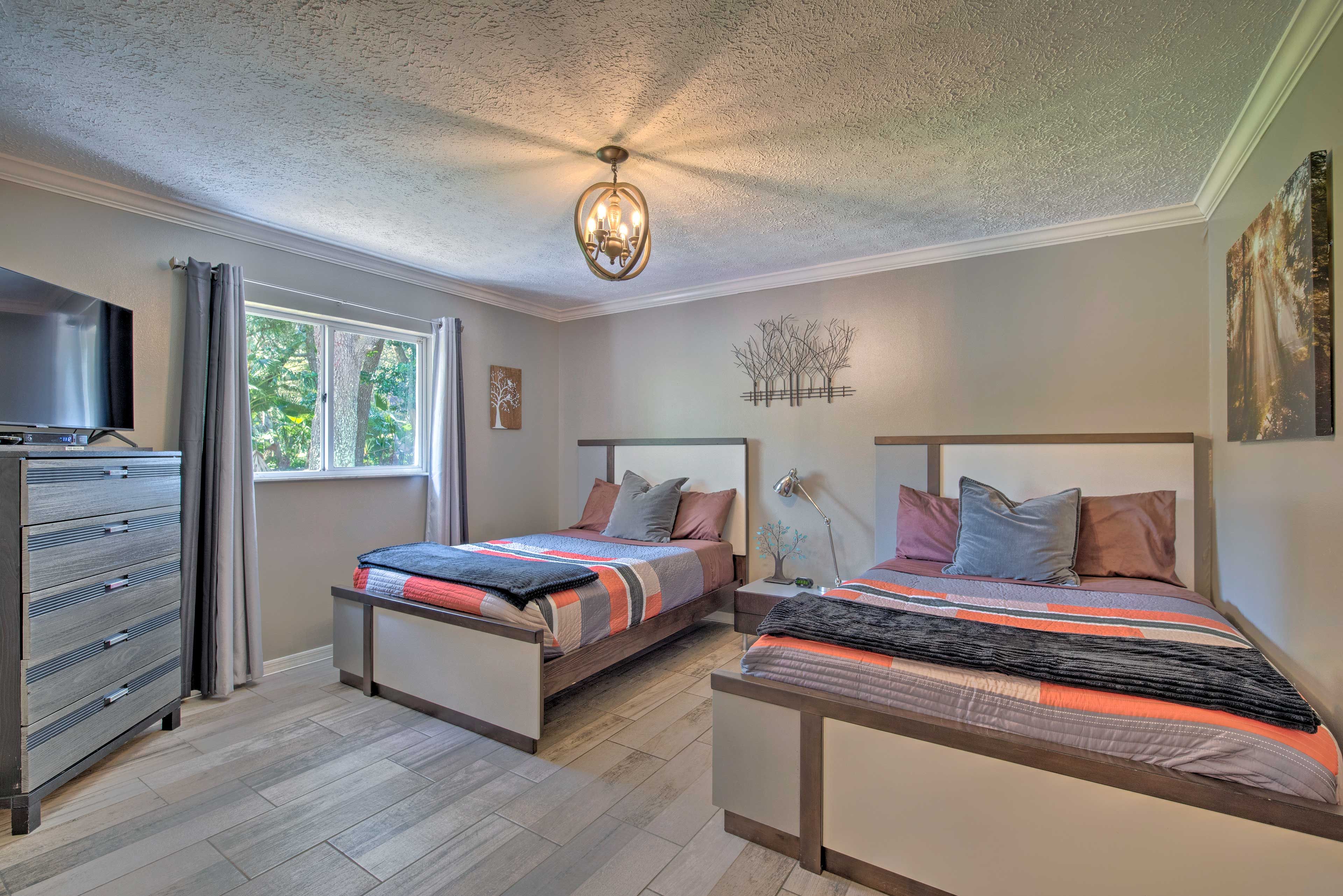 Bedroom 3 | 2 Full Beds