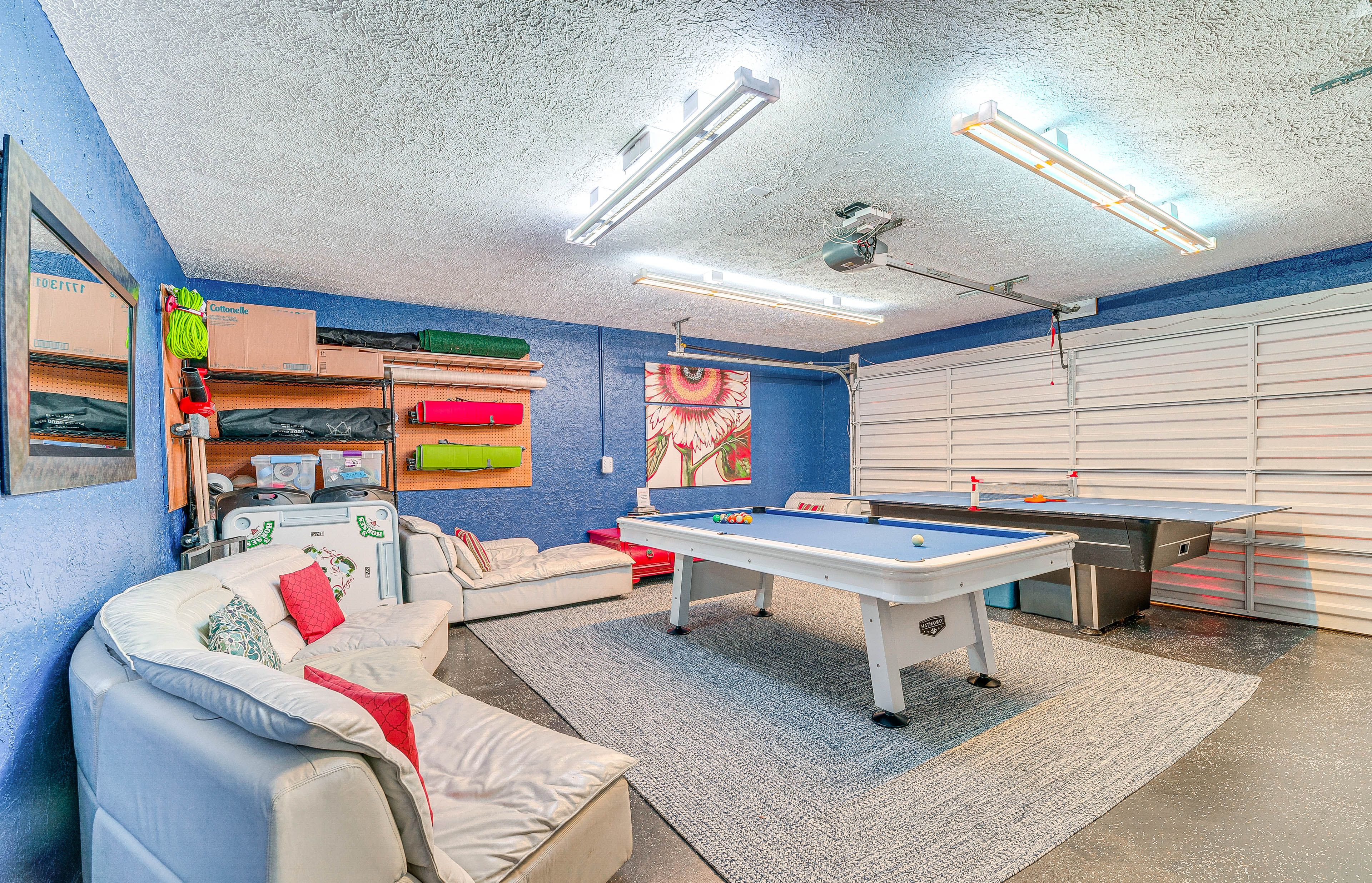 Game Room (Garage)