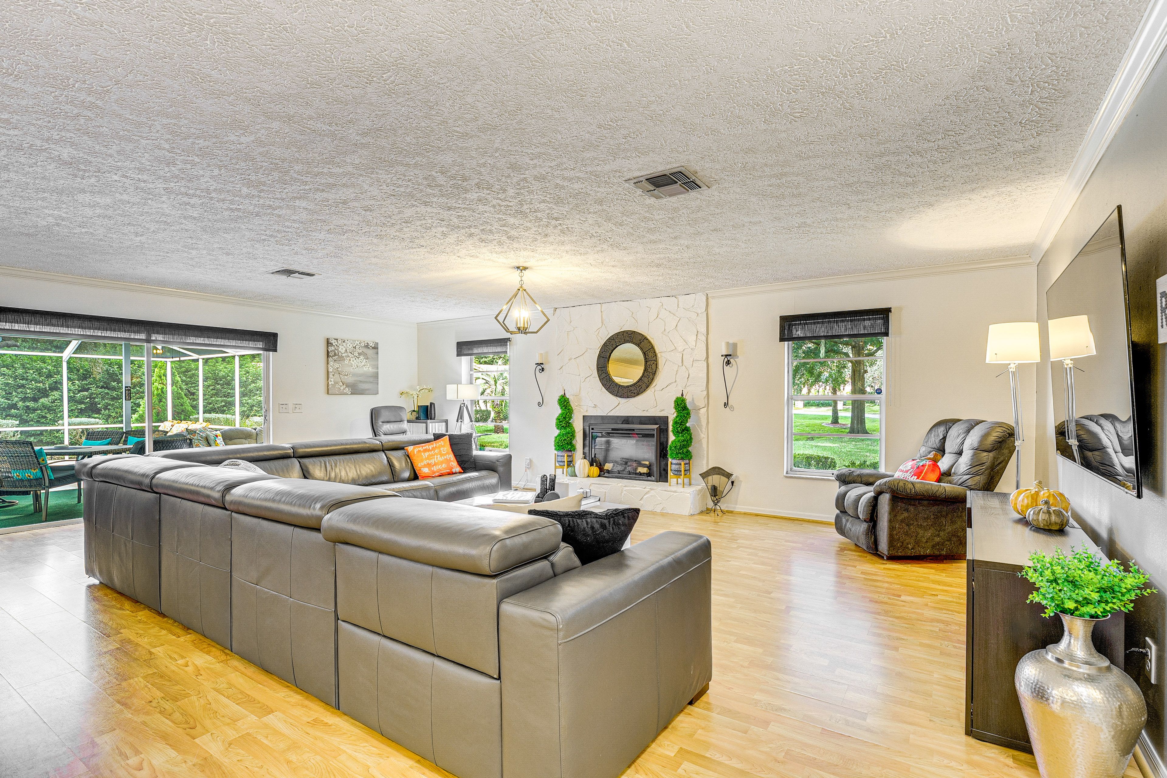 Living Room | Electric Fireplace