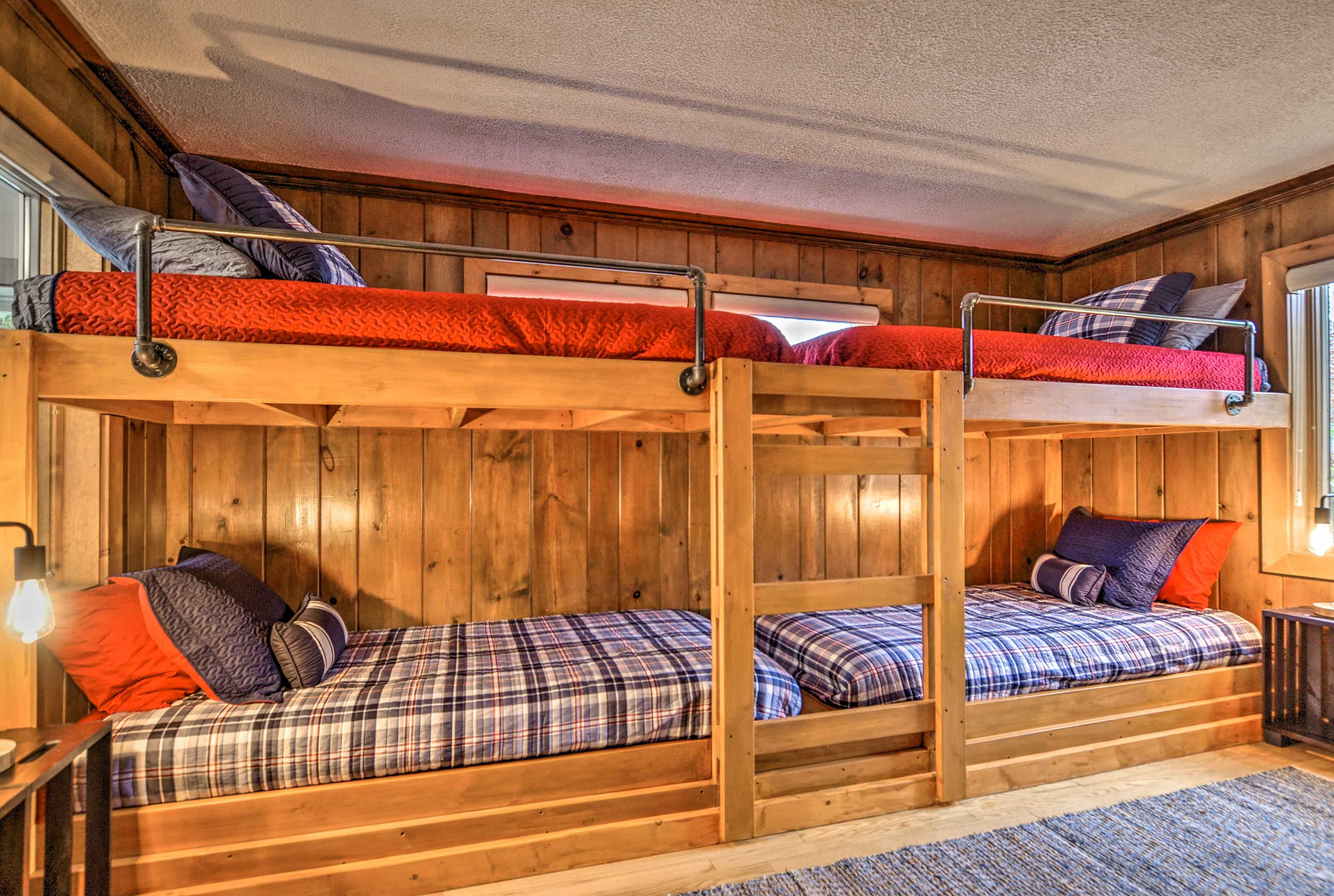 Bedroom 4 | 2 Twn Bunk Beds