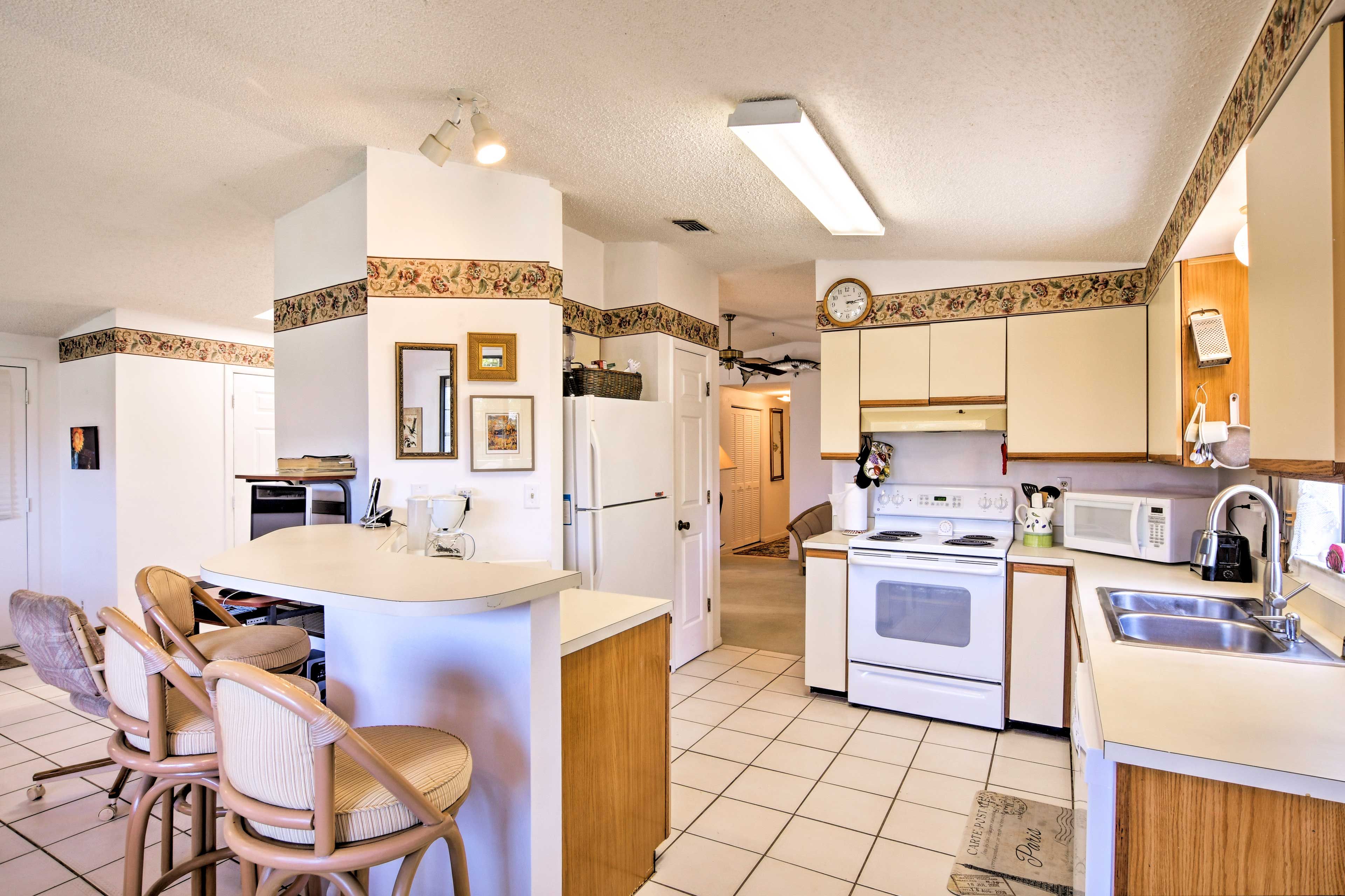 Pull up to the breakfast bar as the chef whips something up in the kitchen.