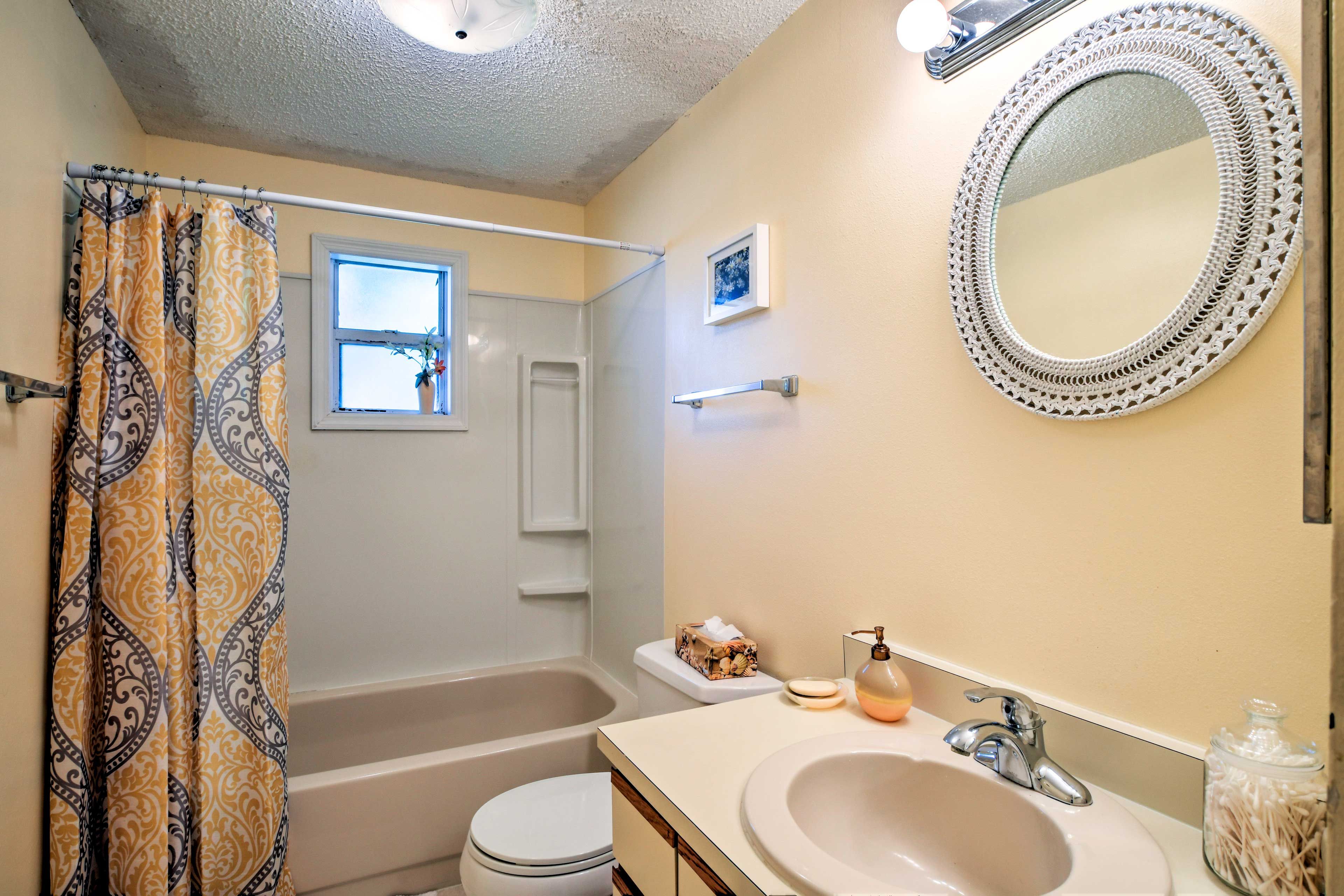 Enjoy a quick rinse or a long soak in the shower/tub combo.