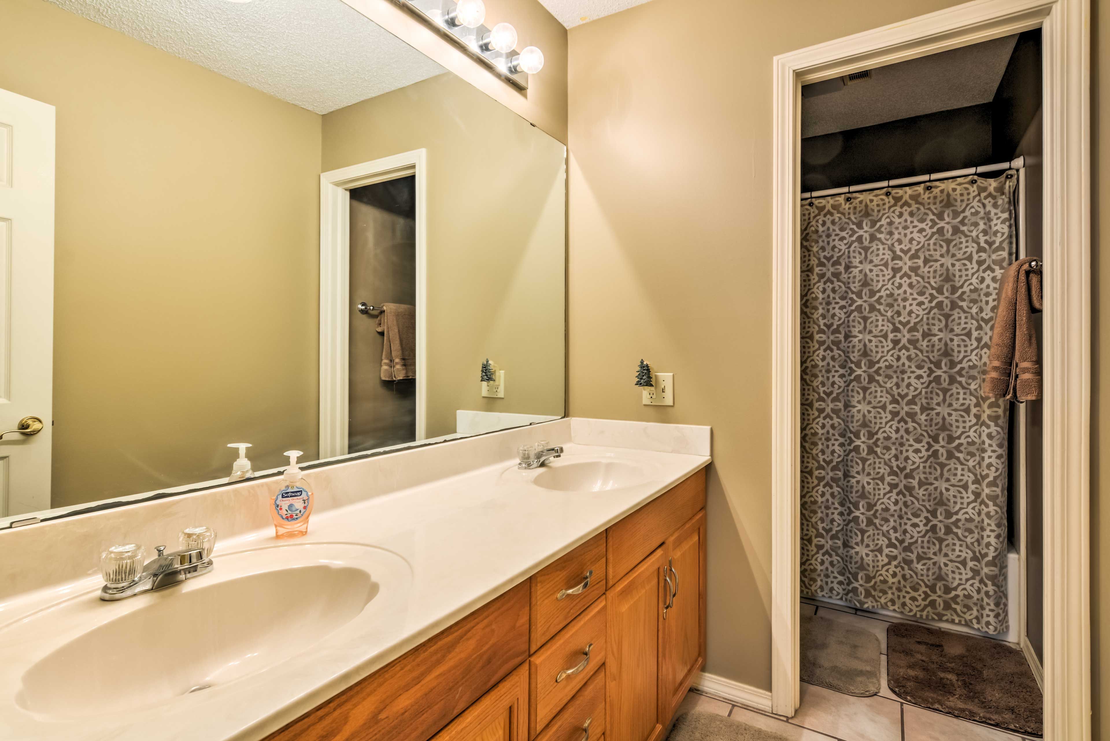 Full Bathroom
