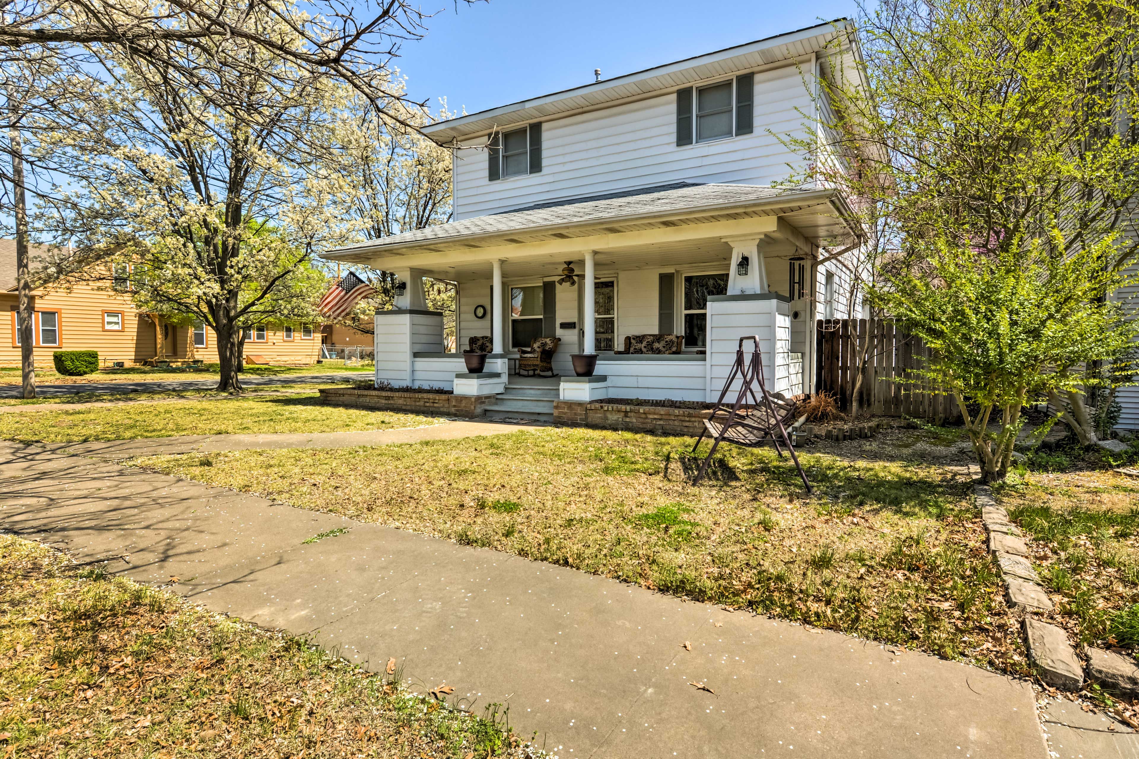 Bartlesville Vacation Rental | 4BR | 3BA | Stairs to Access