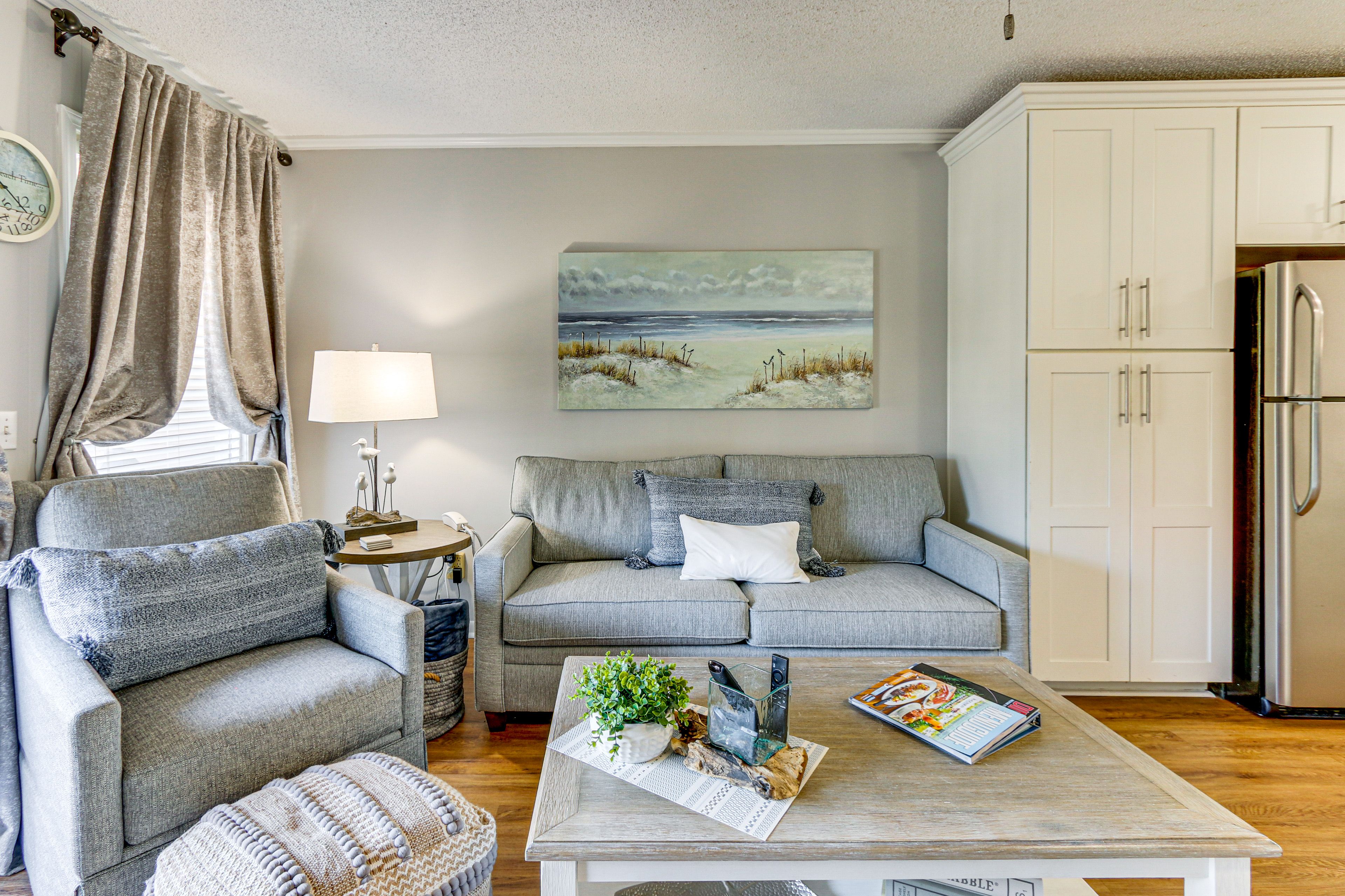 Living Room | Queen Sleeper Sofa