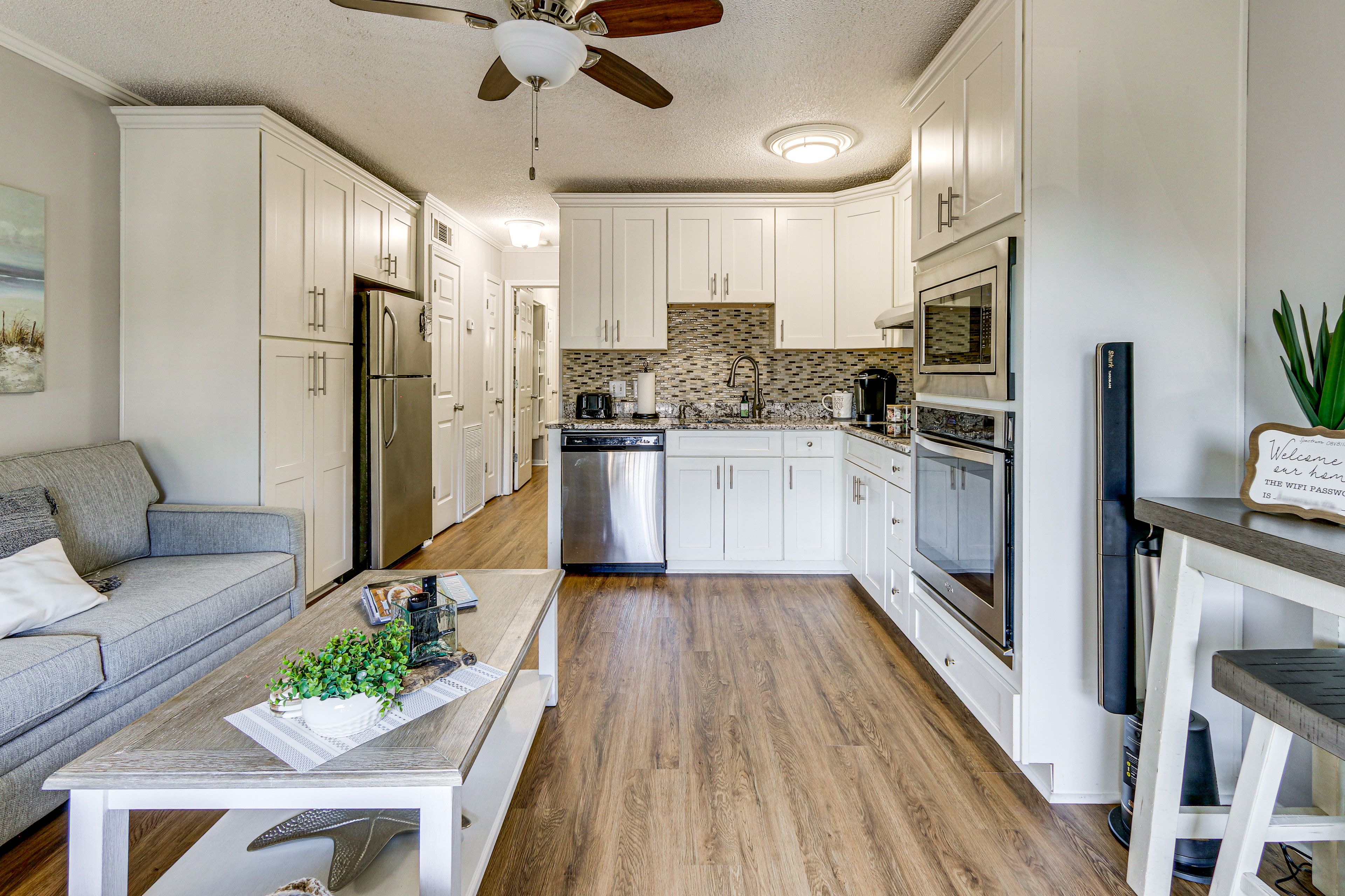 Open Interior | Full Kitchen