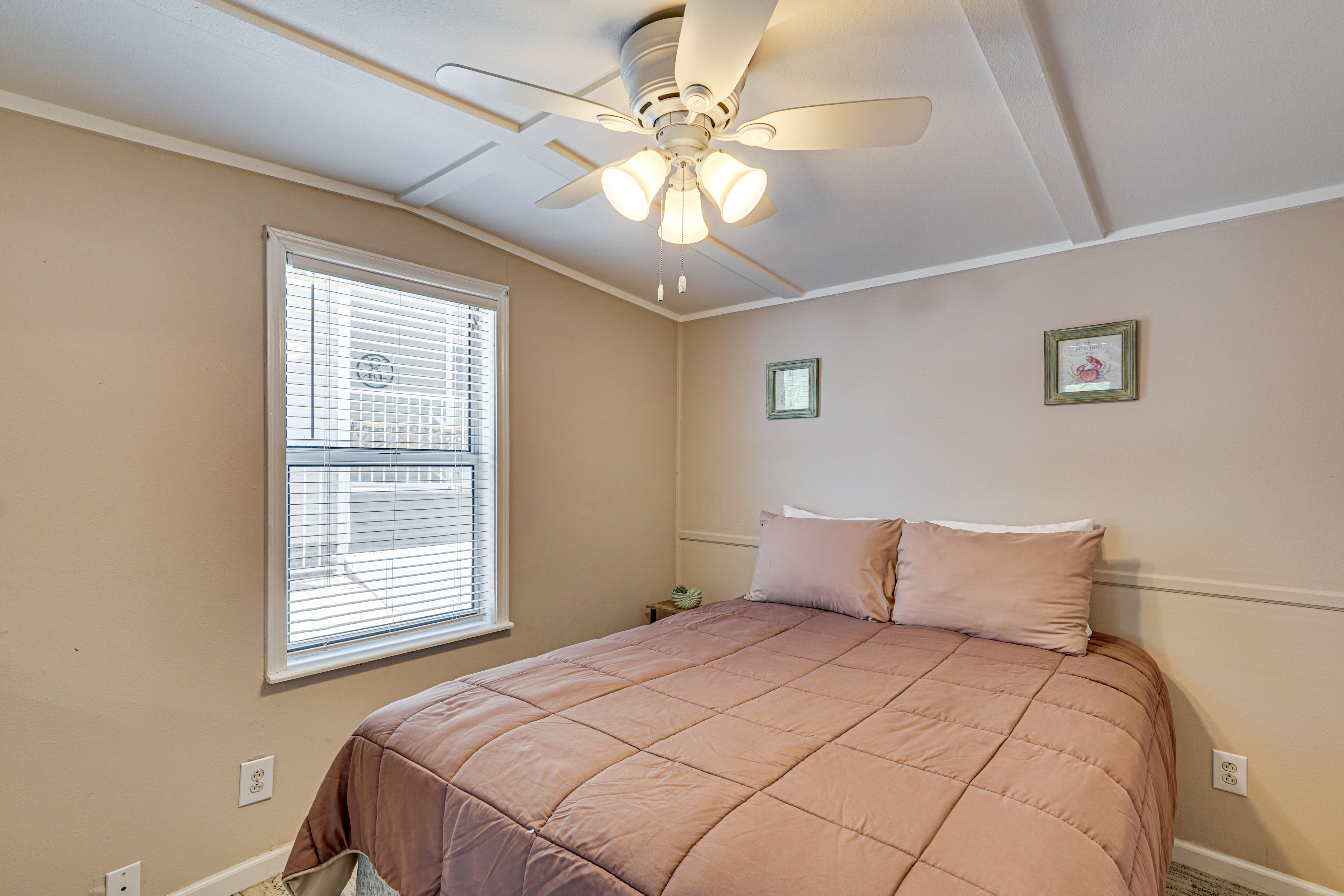 Bedroom 1 | Queen Bed | Linens Provided