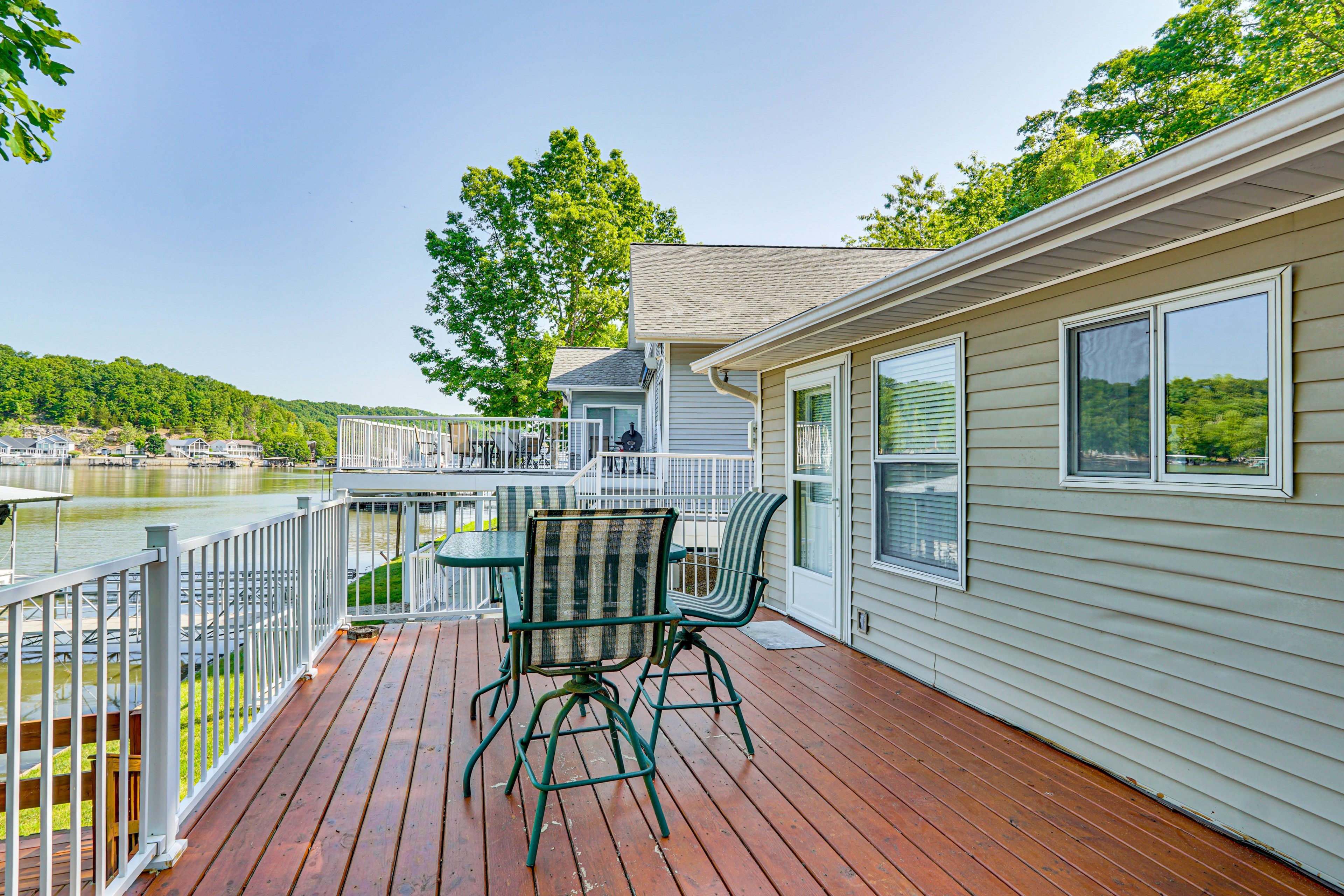 Deck | Dining Area | Ample Seating | BBQ Grill