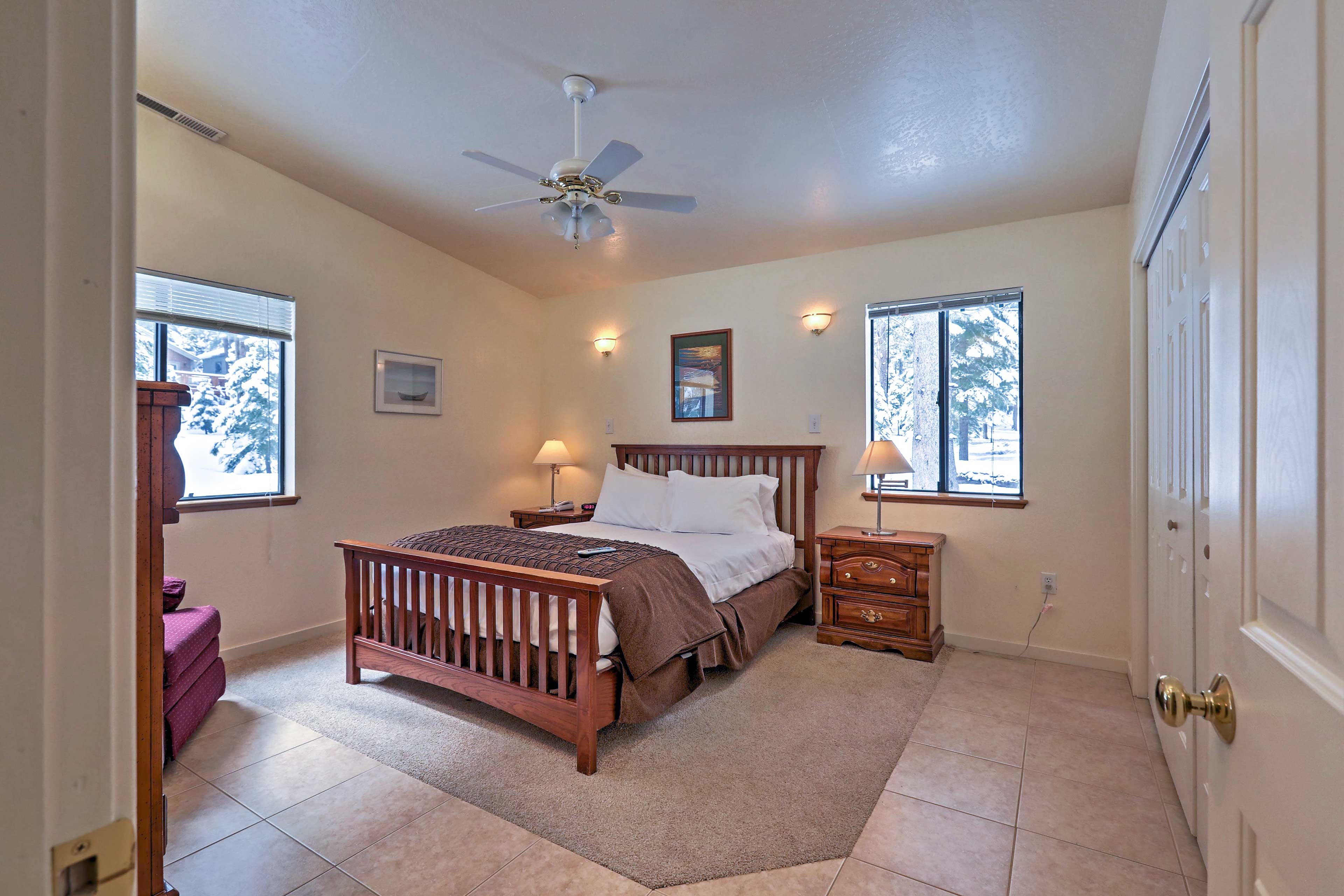 Wake up to natural light and mountain views.
