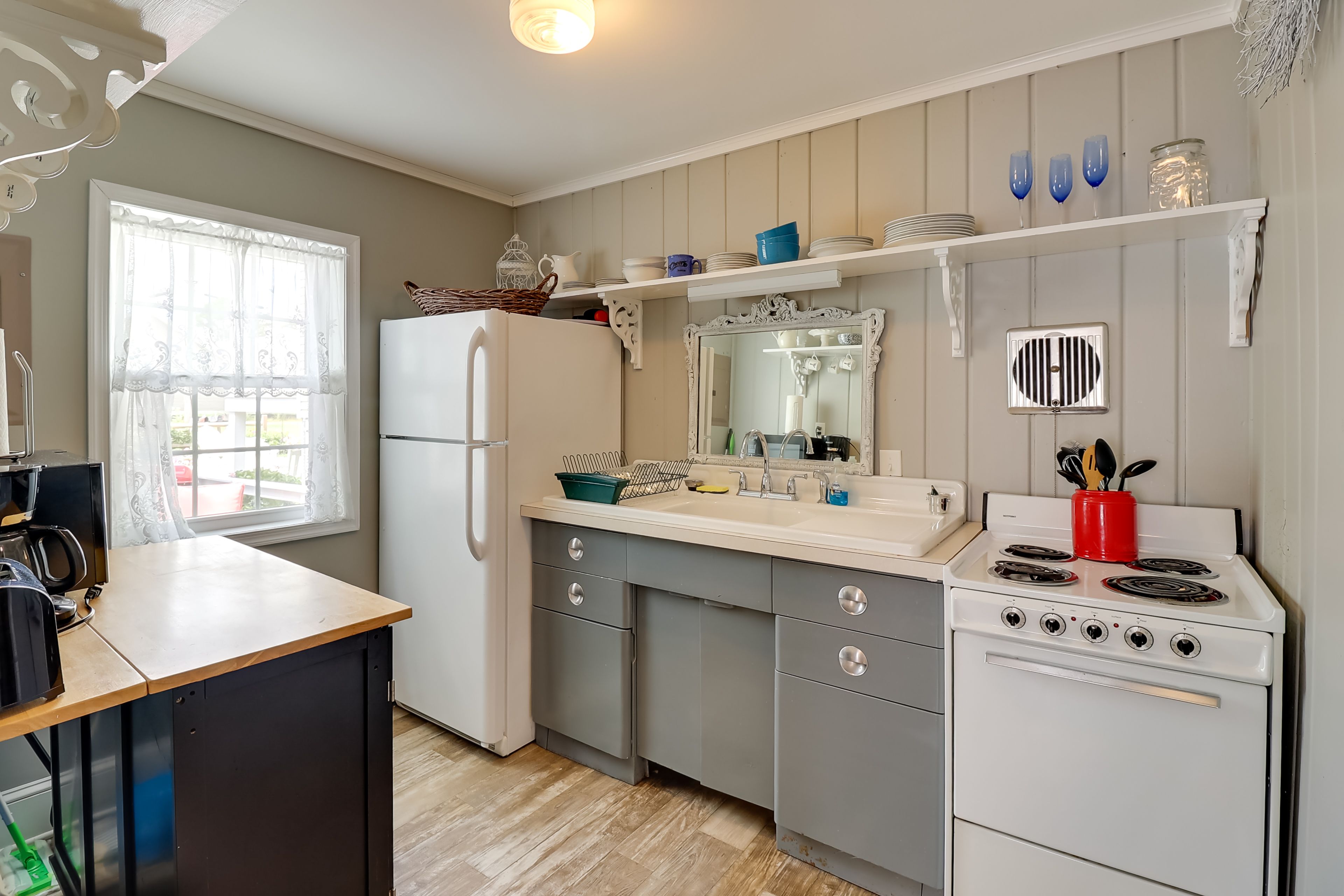 Kitchen | Well-Equipped Kitchen