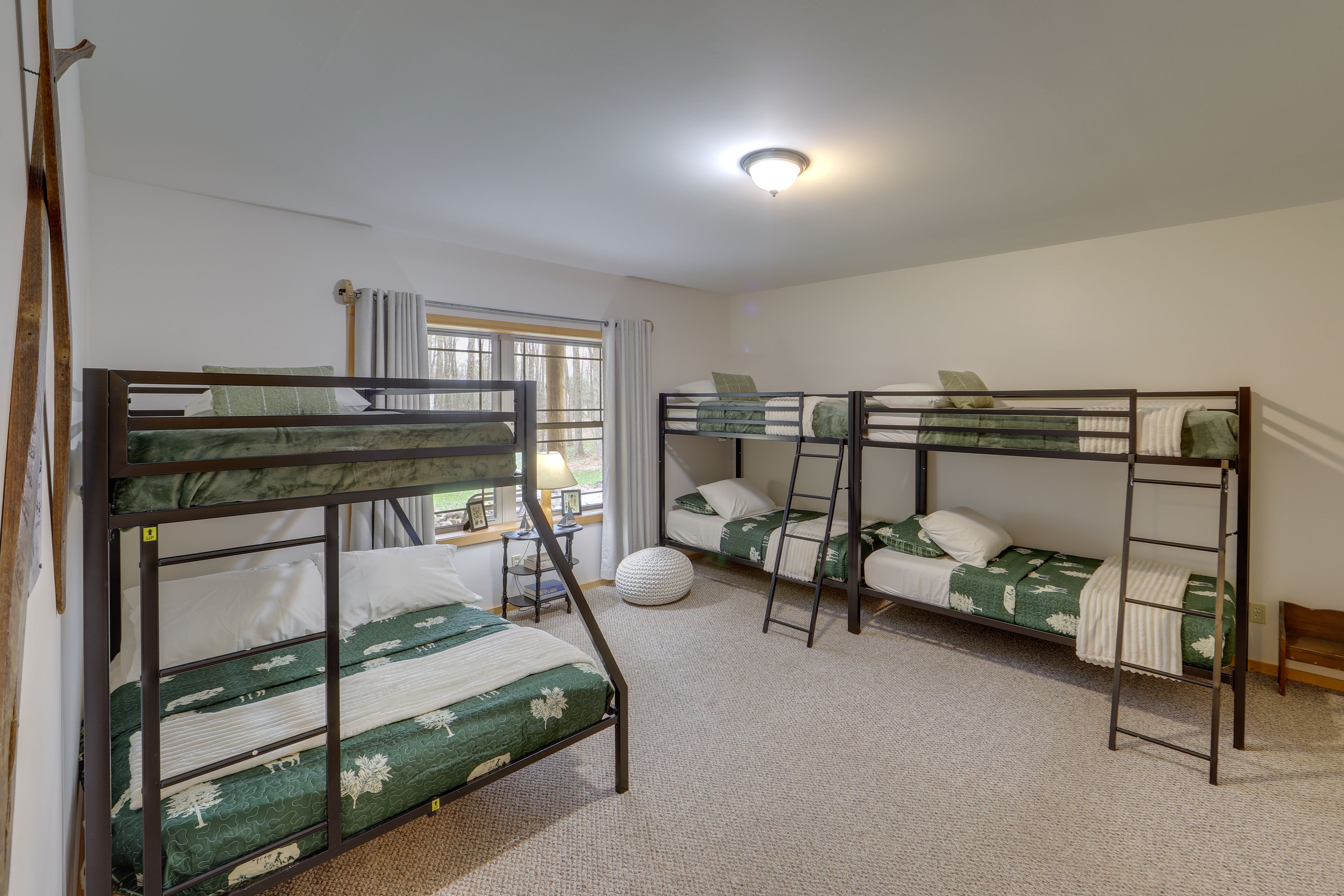 Bedroom 5 | 2 Twin Bunk Beds | Twin/Full Bunk Bed