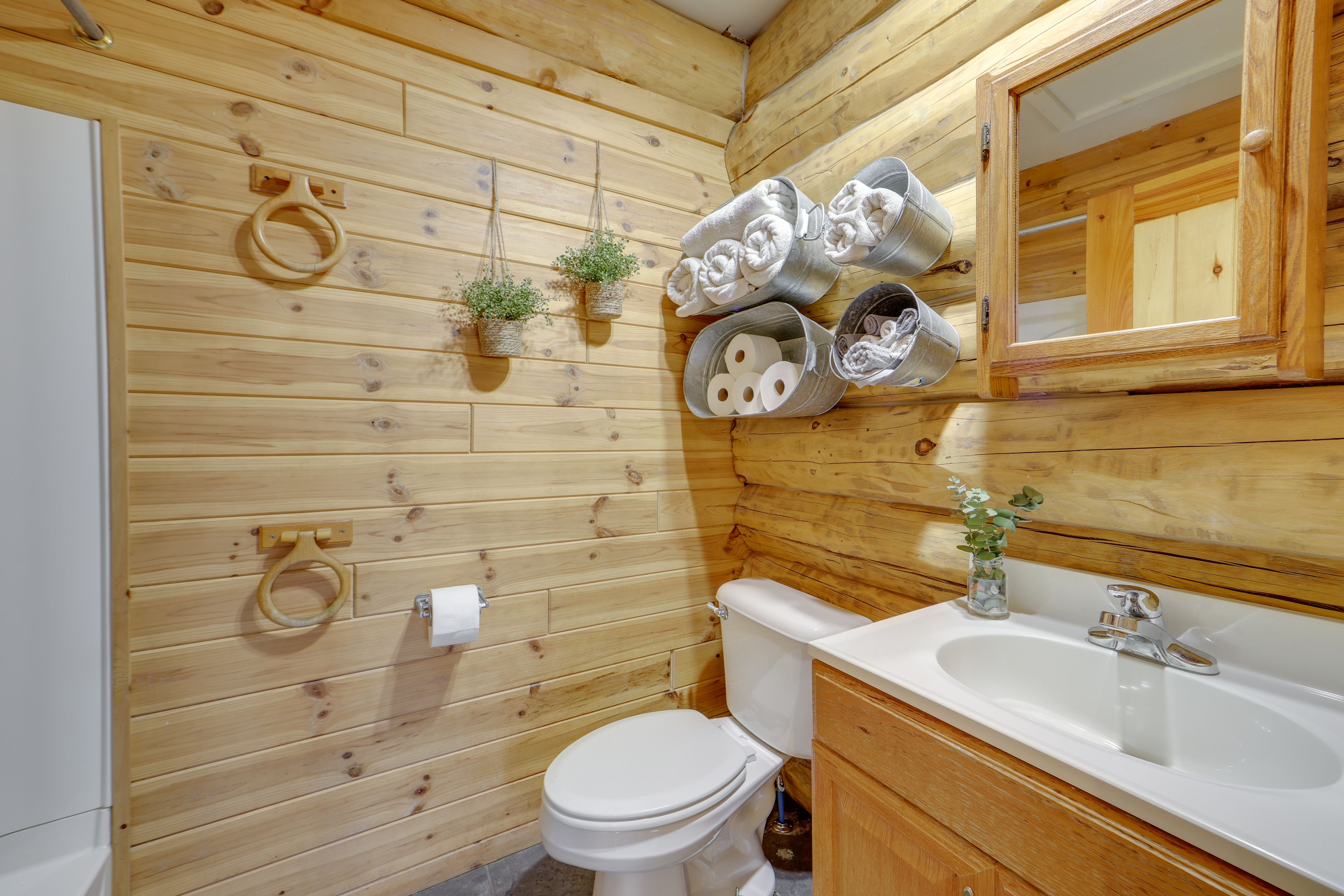 Full Bathroom