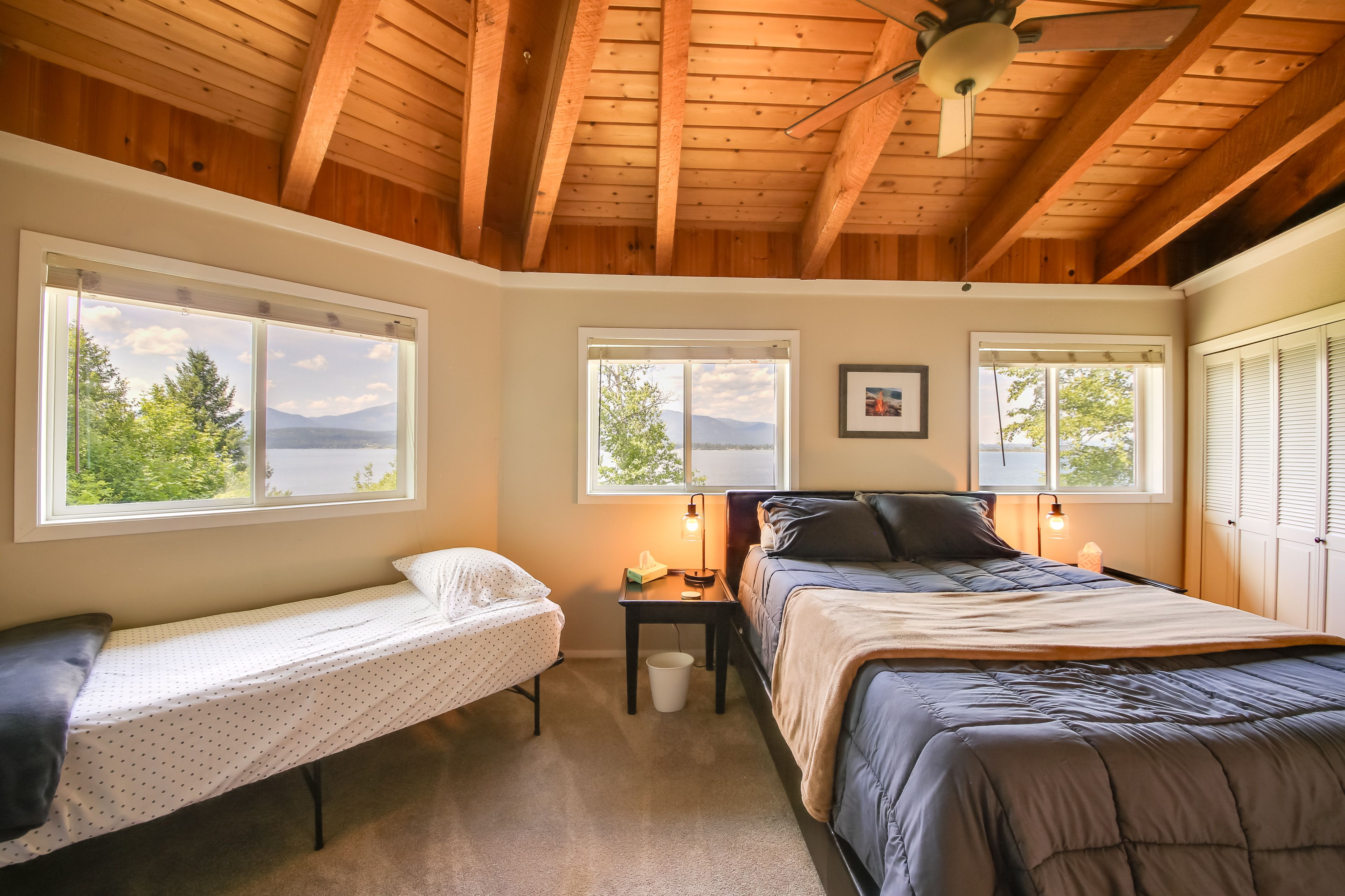 Bedroom 2 | Queen Bed | Twin Bed | 2nd Floor