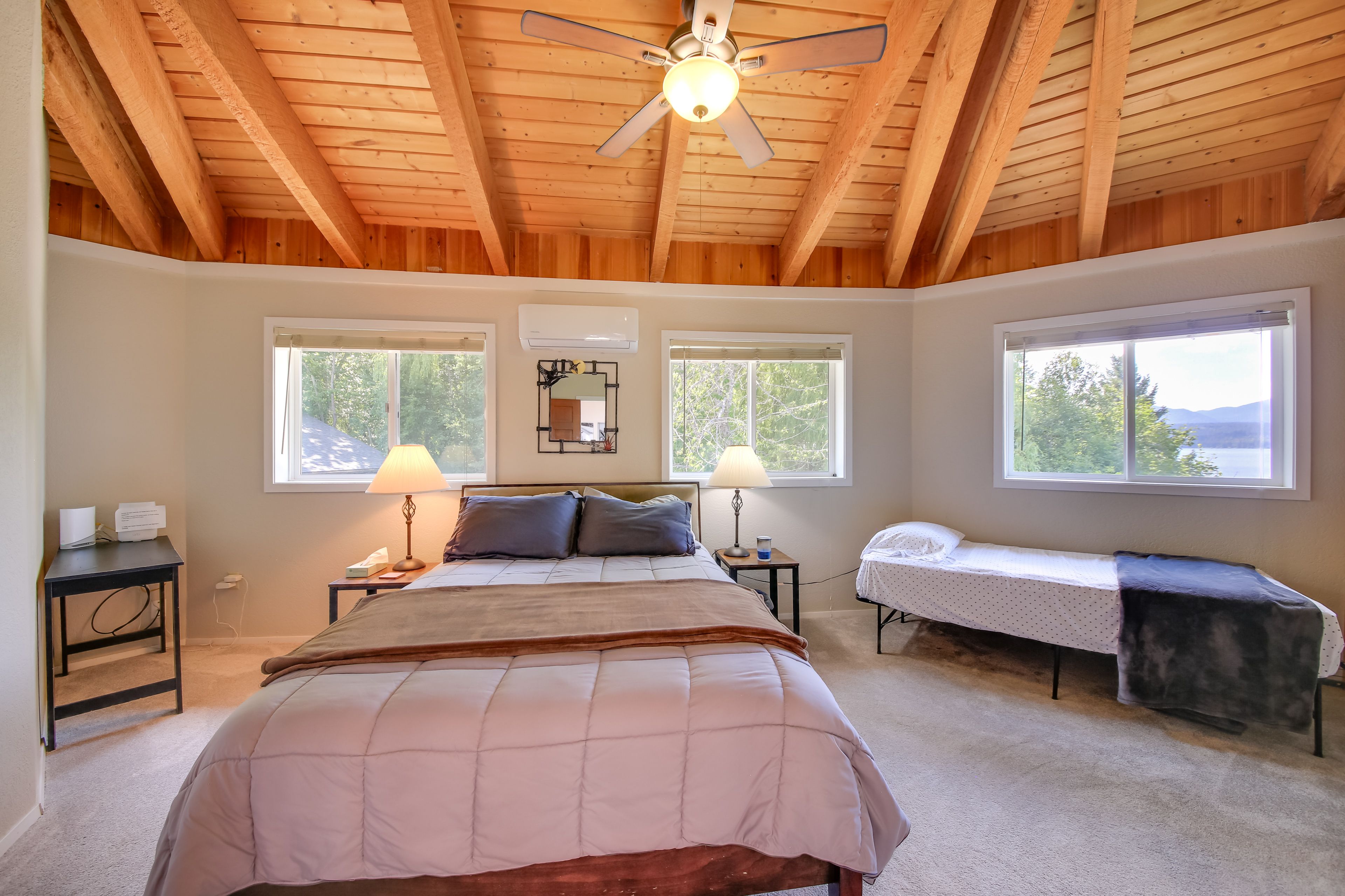 Bedroom 3 | Queen Bed | Twin Bed
