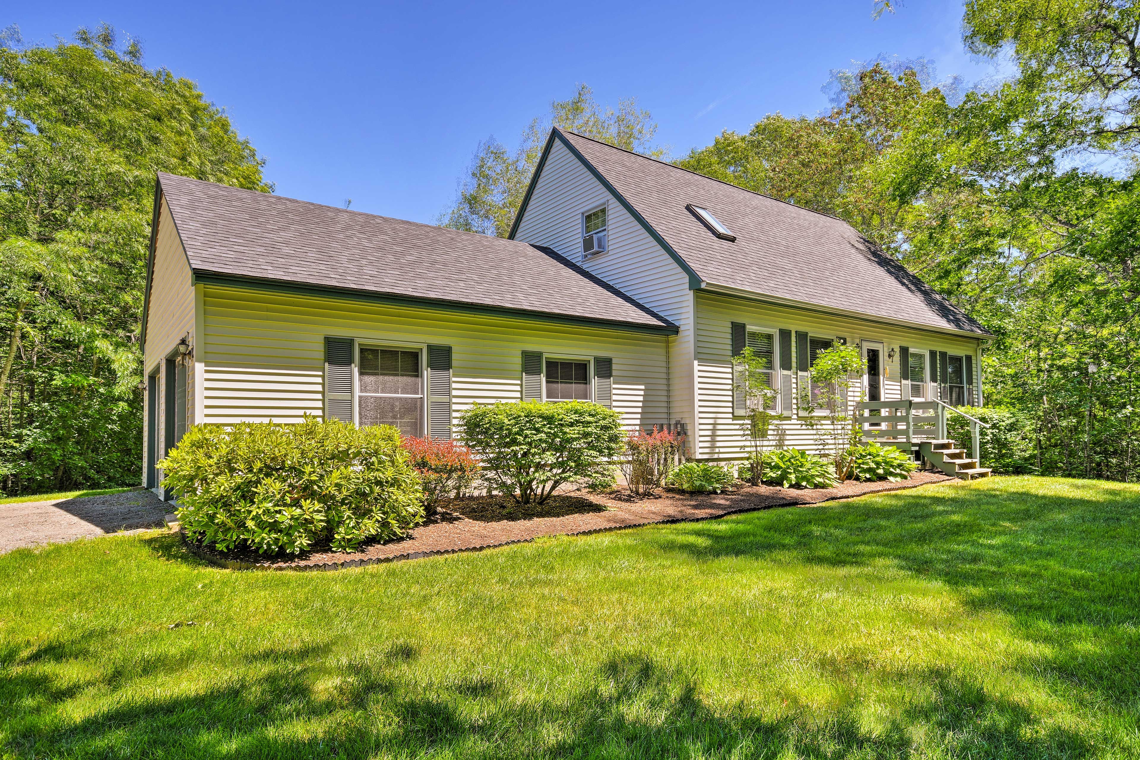 Owls Head Vacation Rental | 3BR | 2BA | 1,475 Sq Ft | Stairs Required