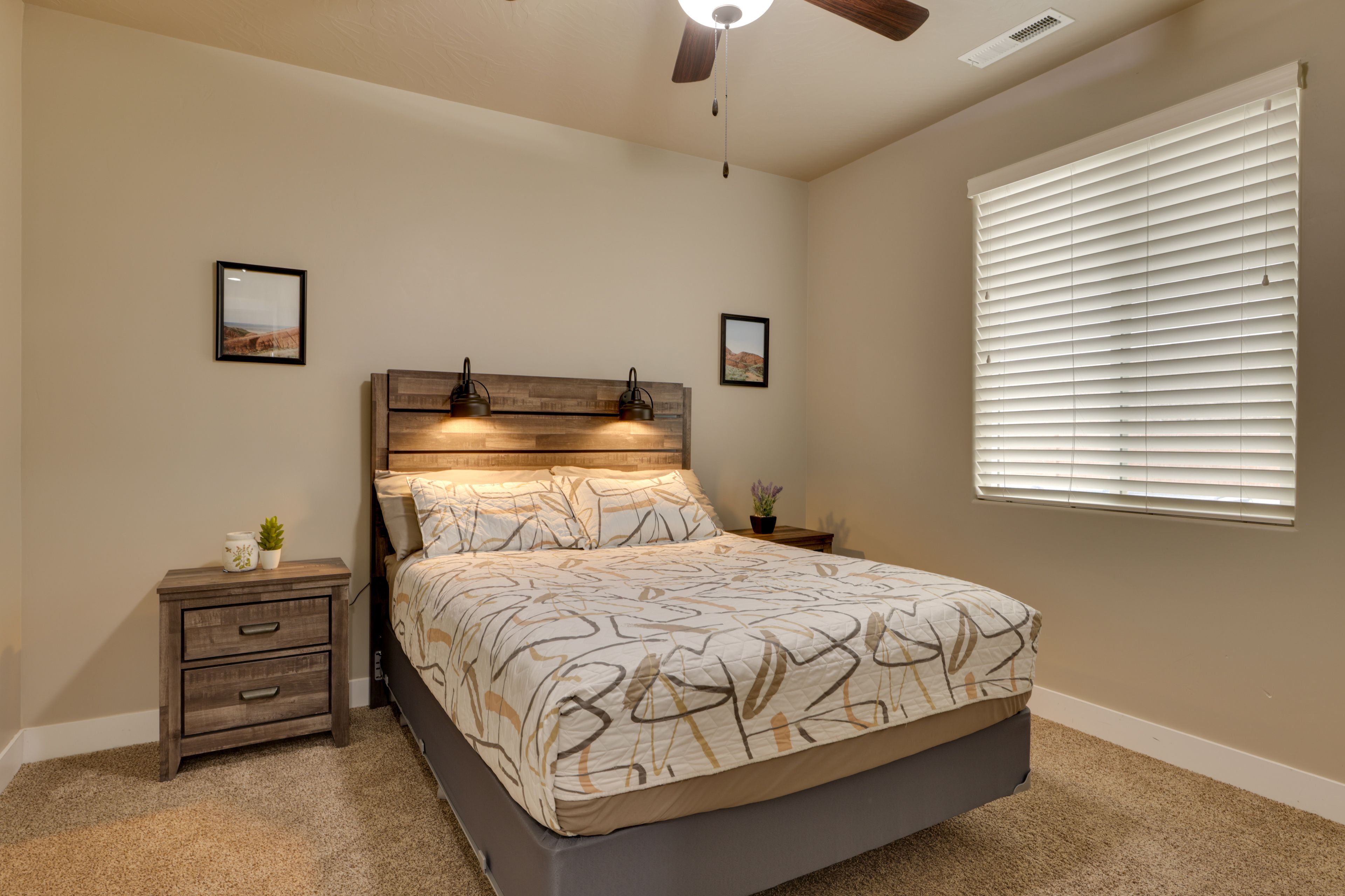 Bedroom 3 | Queen Bed