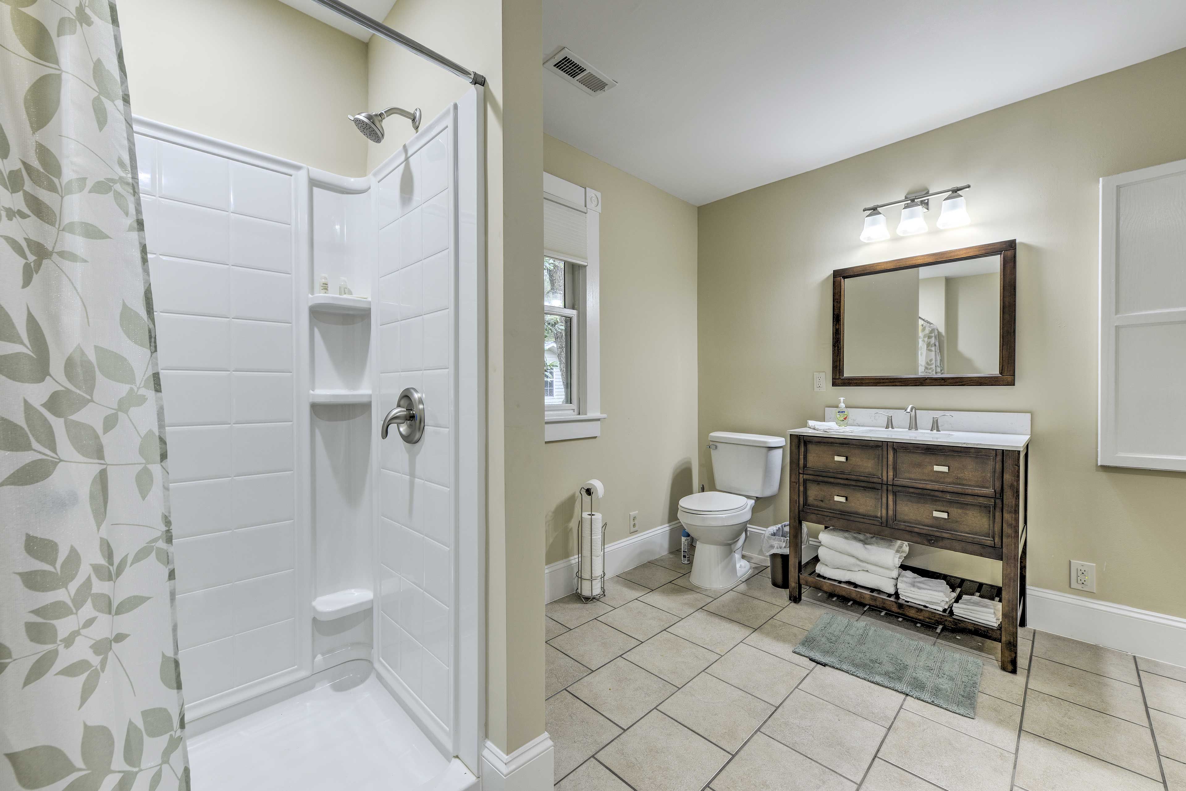 Full Bathroom