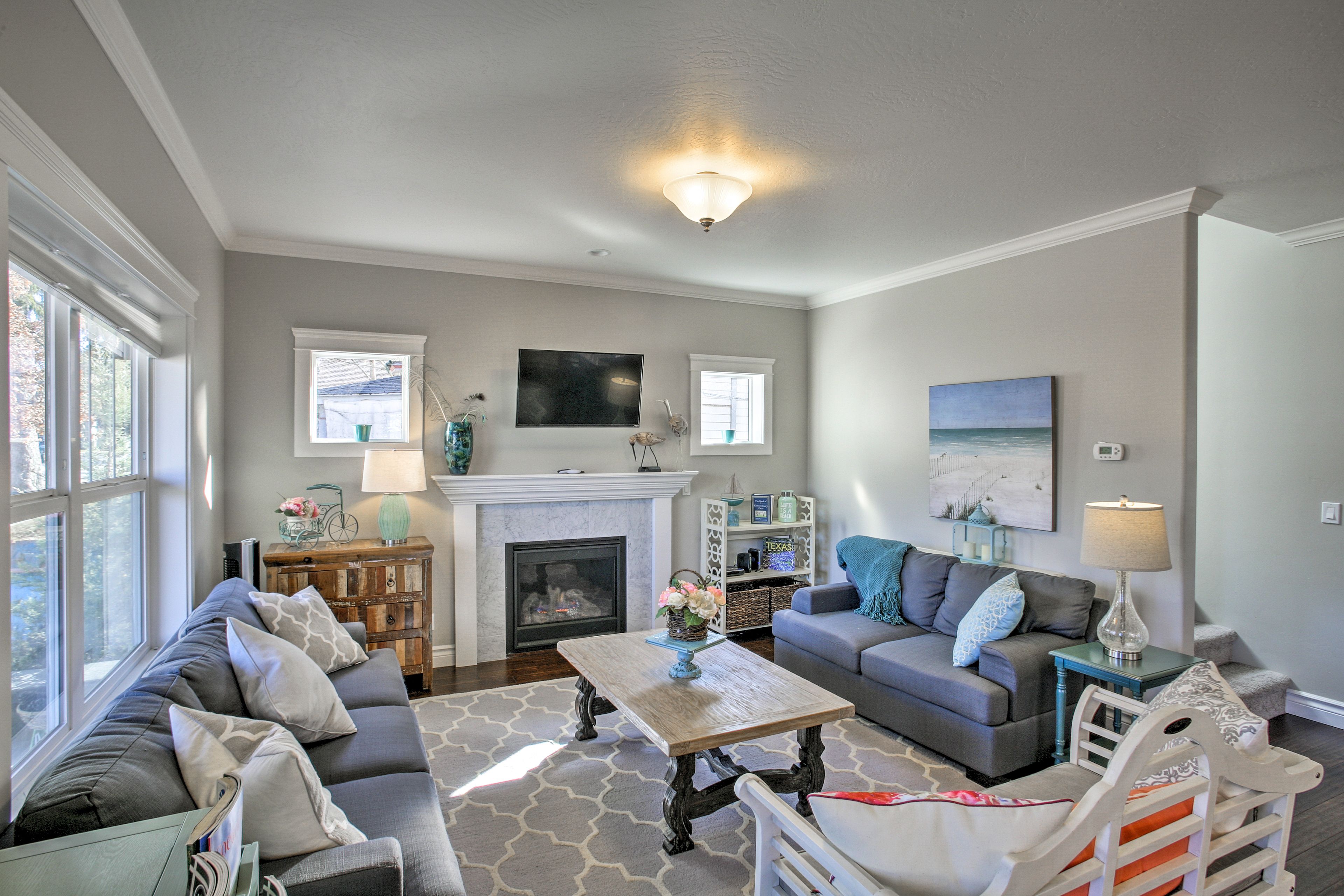 Living Room |