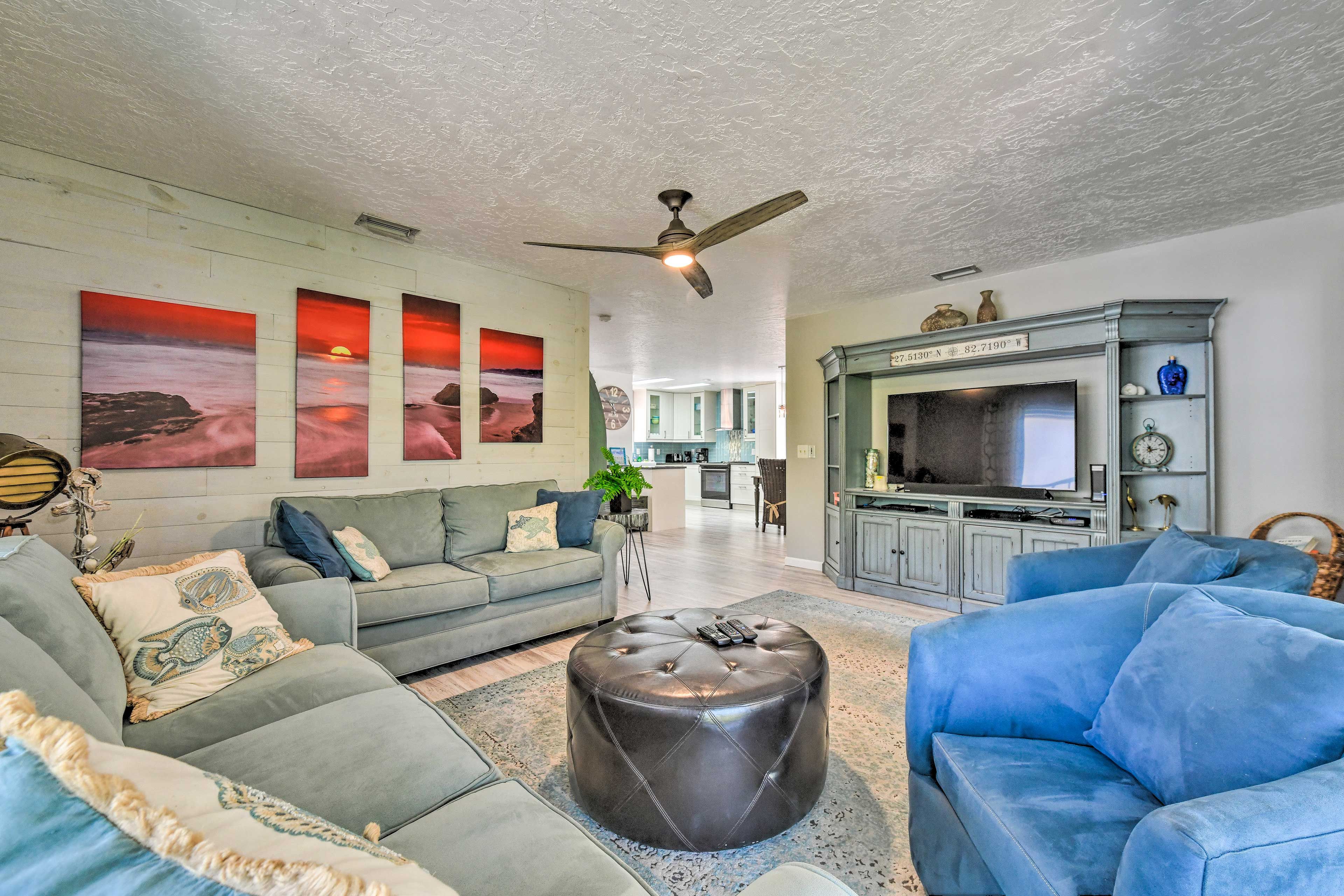 Living Room | Cable TV