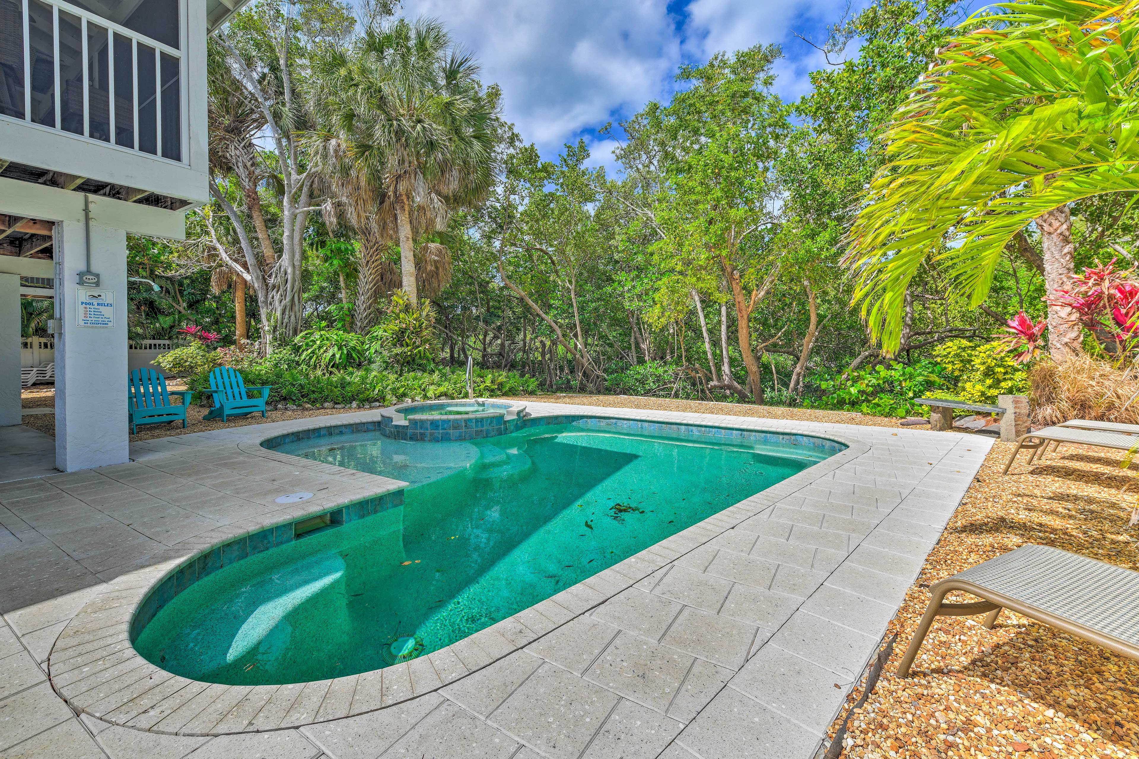 Private Pool & Hot Tub