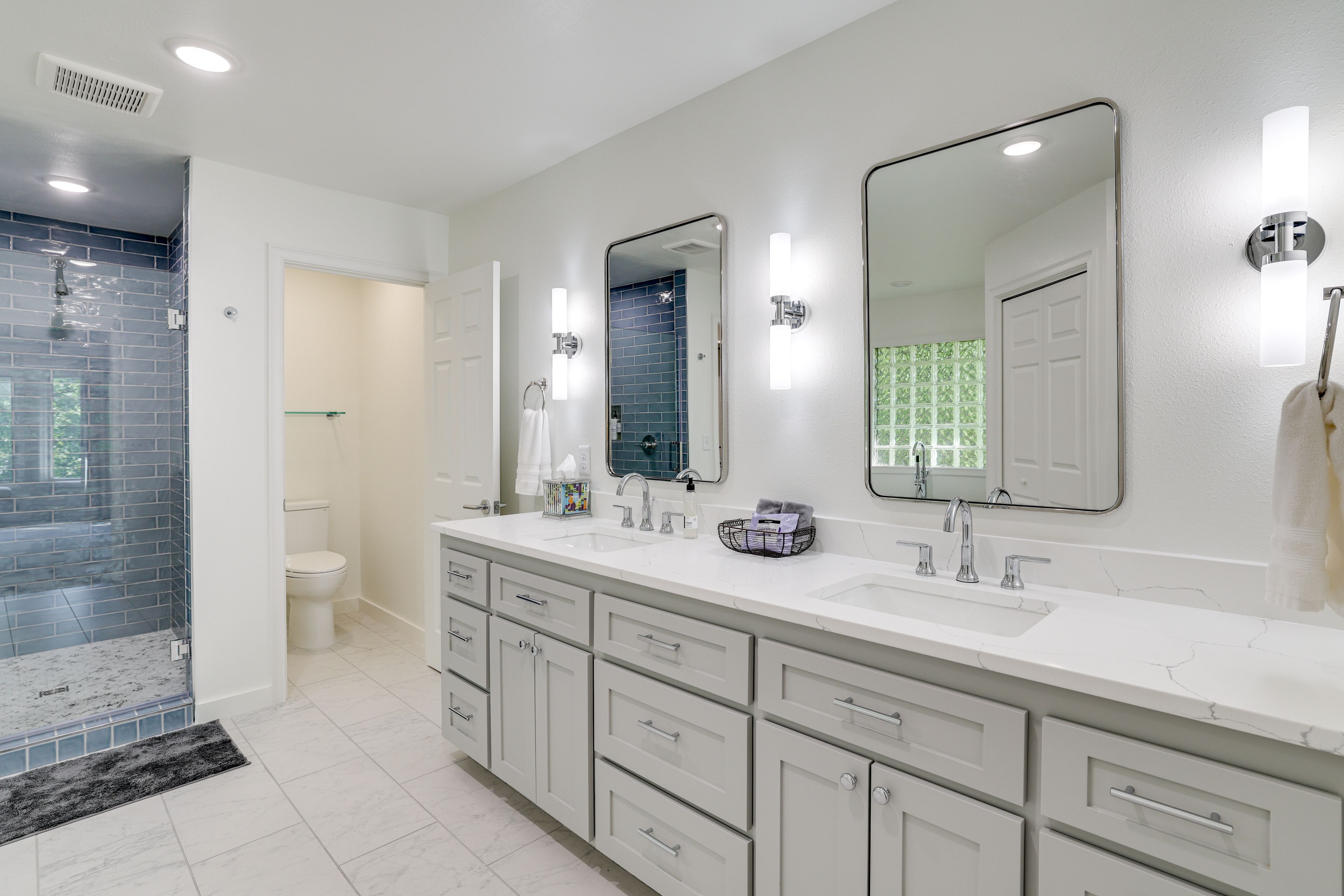 En-Suite Bathroom