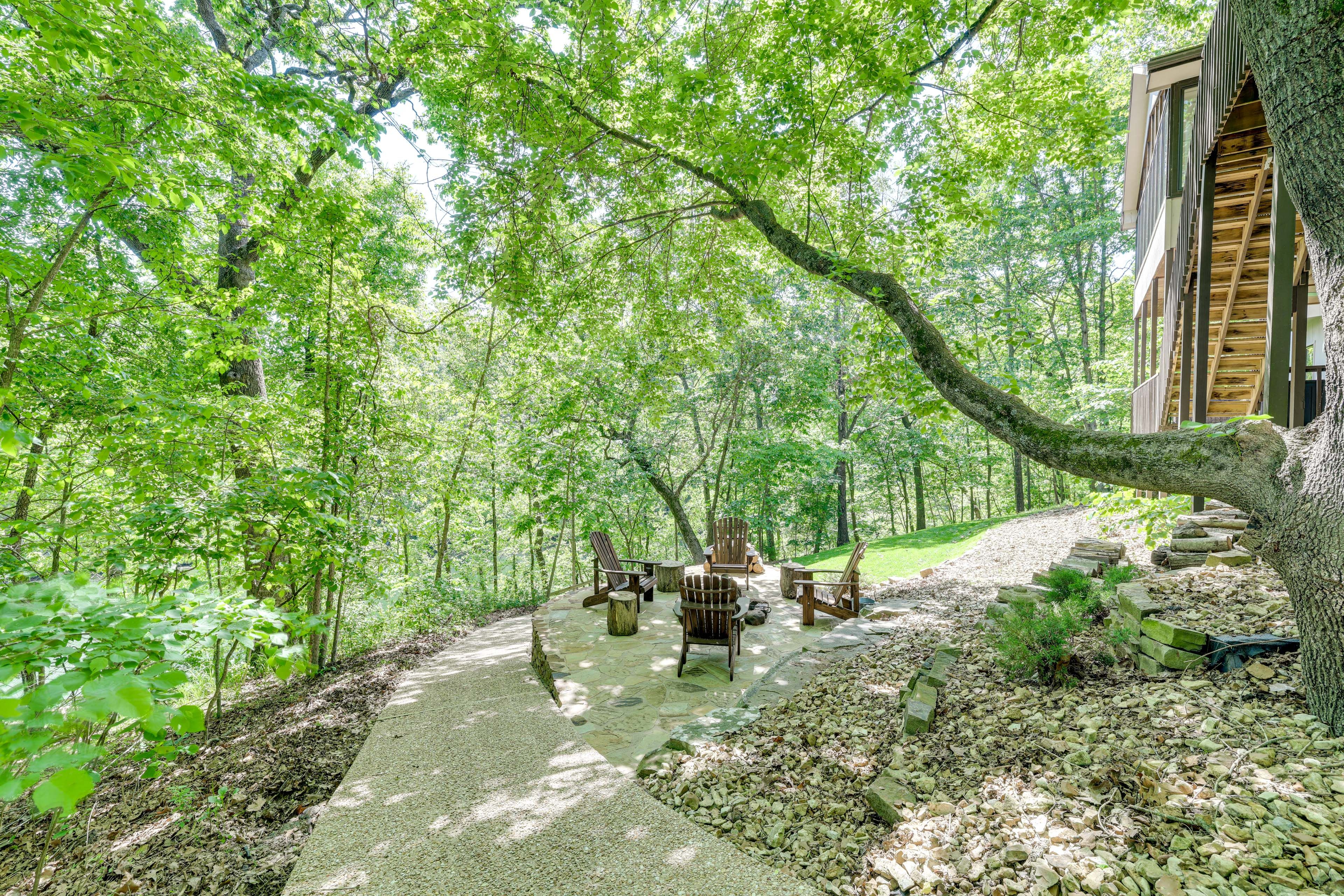 Exterior | Wood-Burning Fire Pit