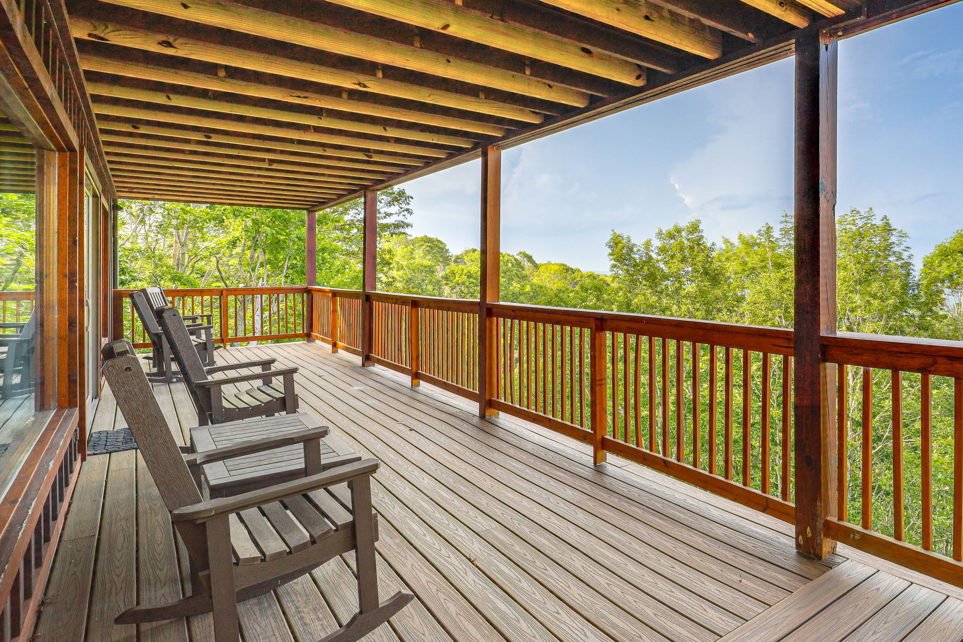 Lower Deck | Charcoal Grill