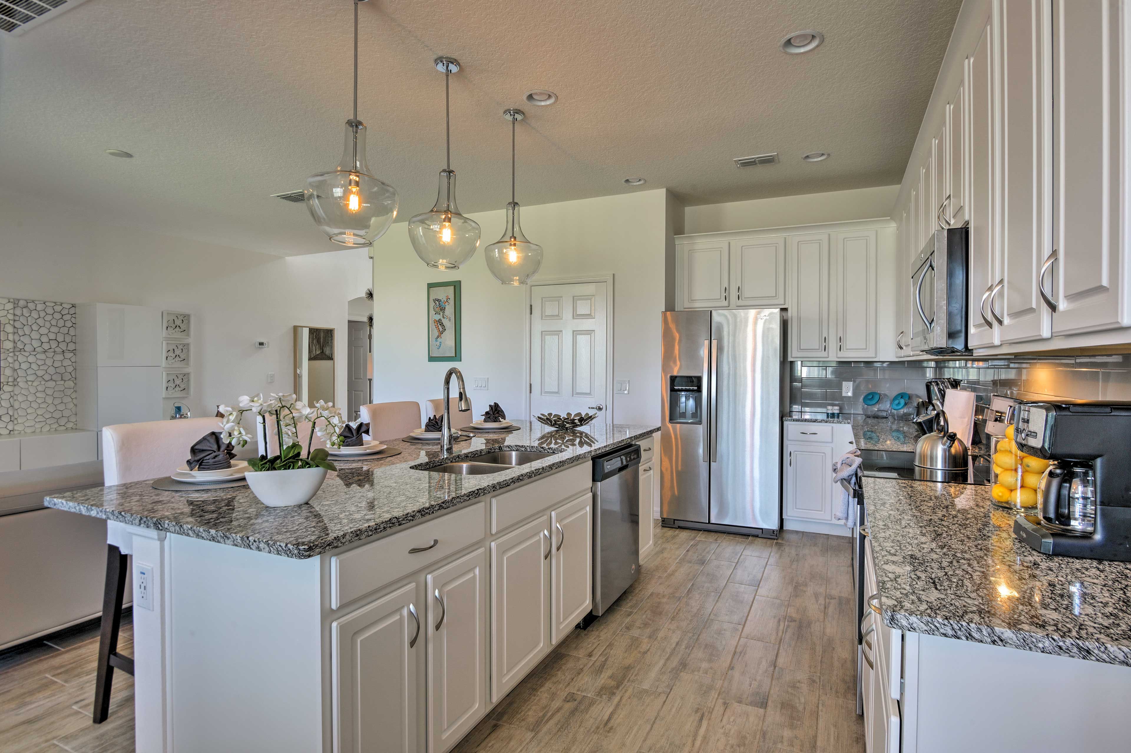 The fully equipped kitchen offers everything you'll need.